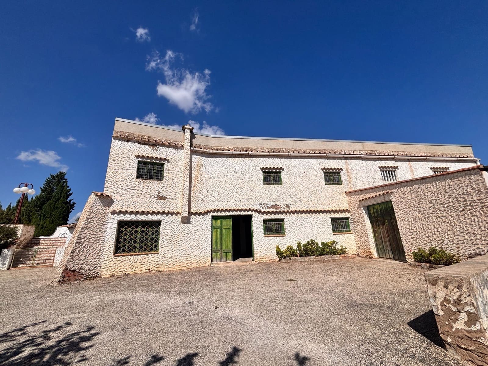 4 makuuhuone Huvila myytävänä paikassa Ontinyent - 400 000 € (Ref: 9275845)