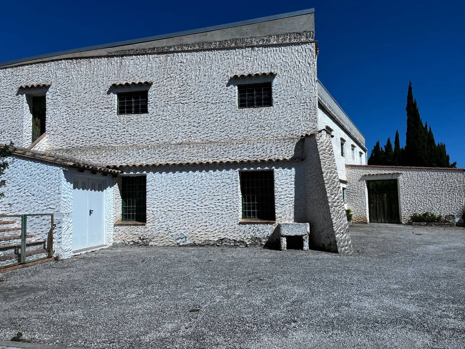 4 makuuhuone Huvila myytävänä paikassa Ontinyent - 400 000 € (Ref: 9275845)