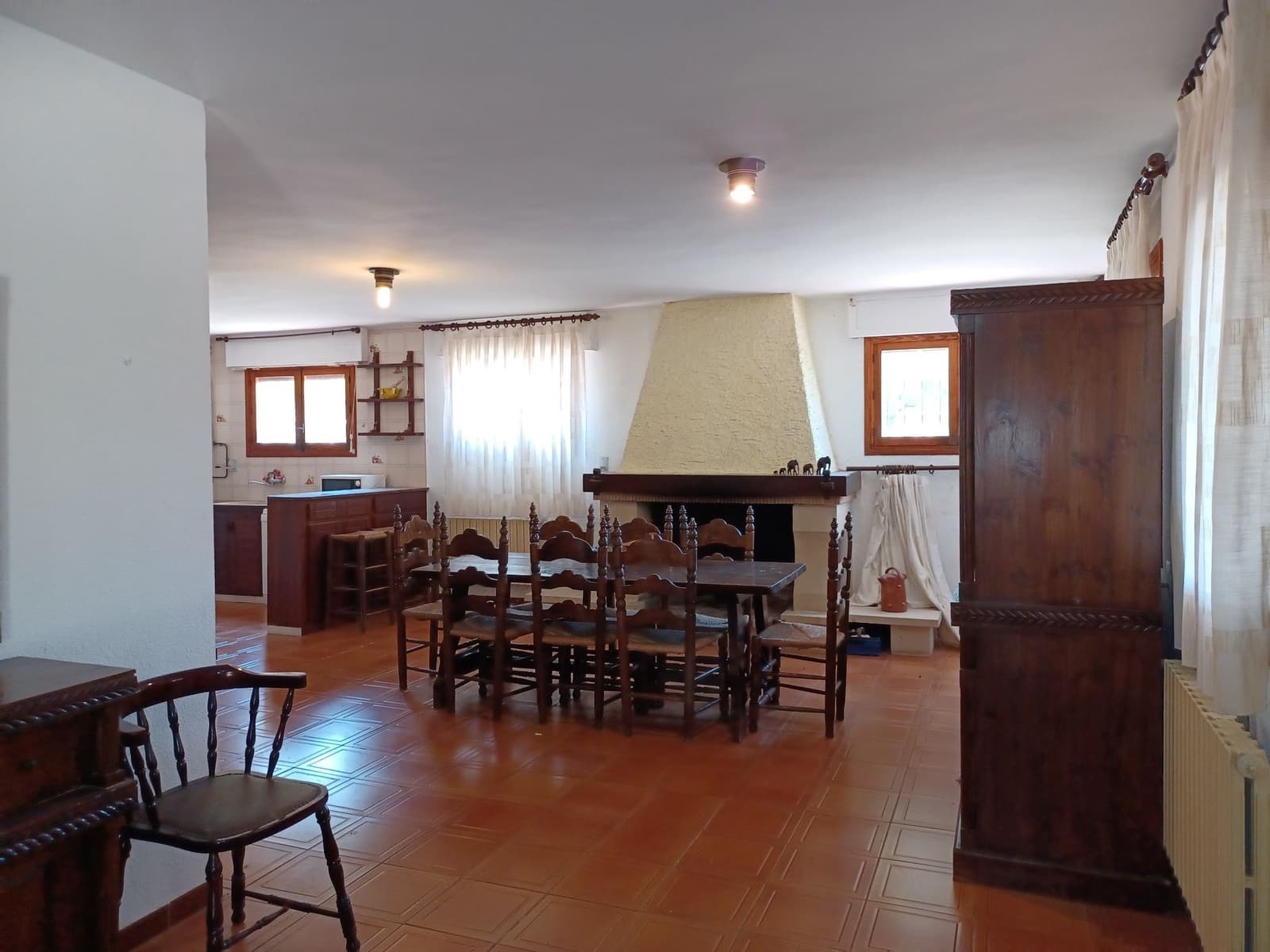 6 makuuhuone Huvila myytävänä paikassa Ontinyent mukana uima-altaan 
autotalli - 450 000 € (Ref: 9275846)