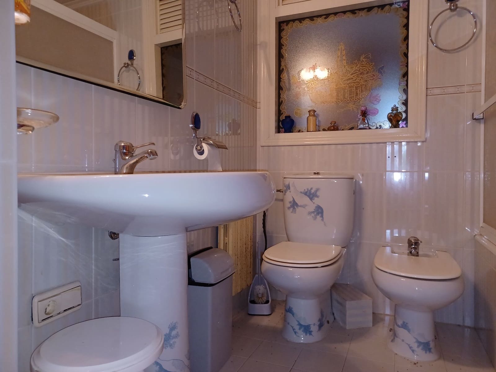 6 makuuhuone Huvila myytävänä paikassa Ontinyent mukana uima-altaan 
autotalli - 450 000 € (Ref: 9275846)