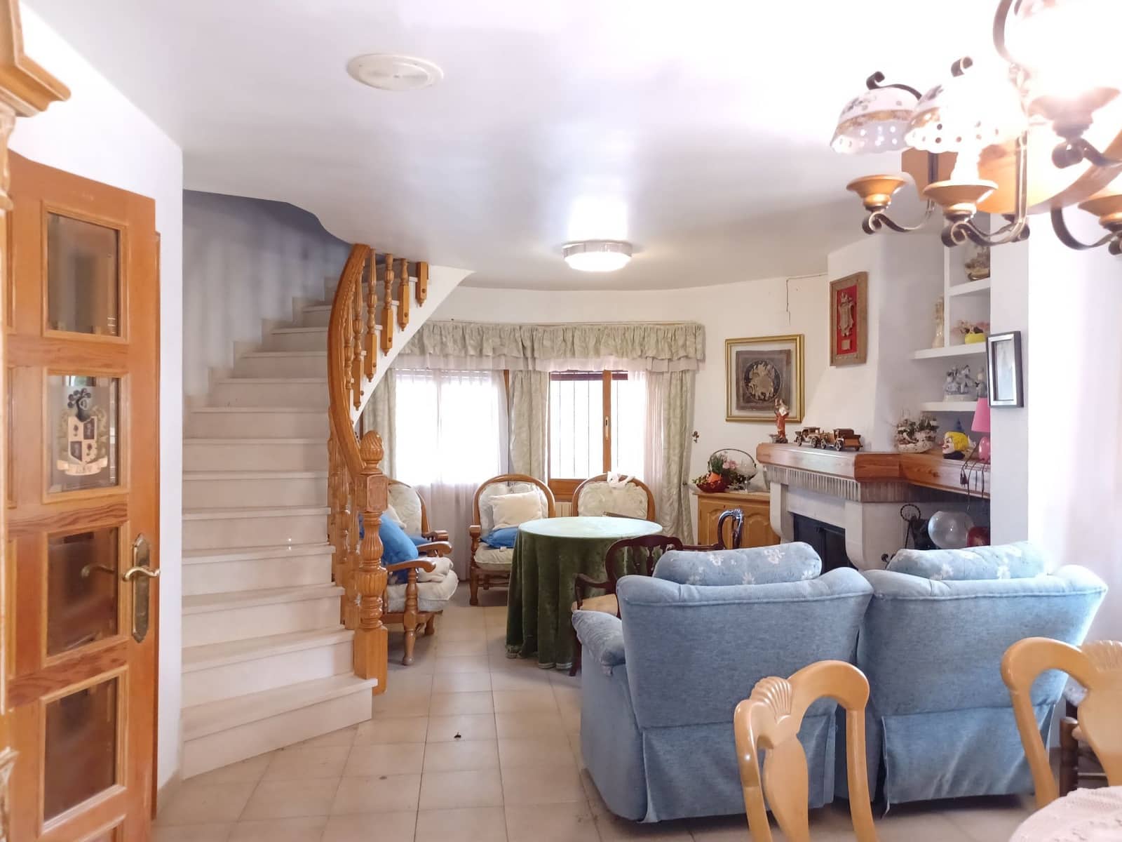 6 makuuhuone Huvila myytävänä paikassa Ontinyent mukana uima-altaan 
autotalli - 450 000 € (Ref: 9275846)