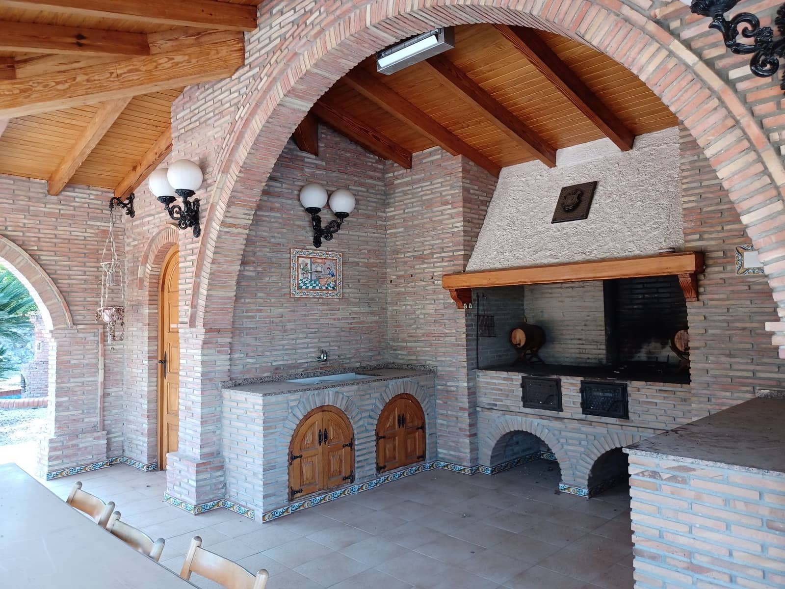 6 makuuhuone Huvila myytävänä paikassa Ontinyent mukana uima-altaan 
autotalli - 450 000 € (Ref: 9275846)