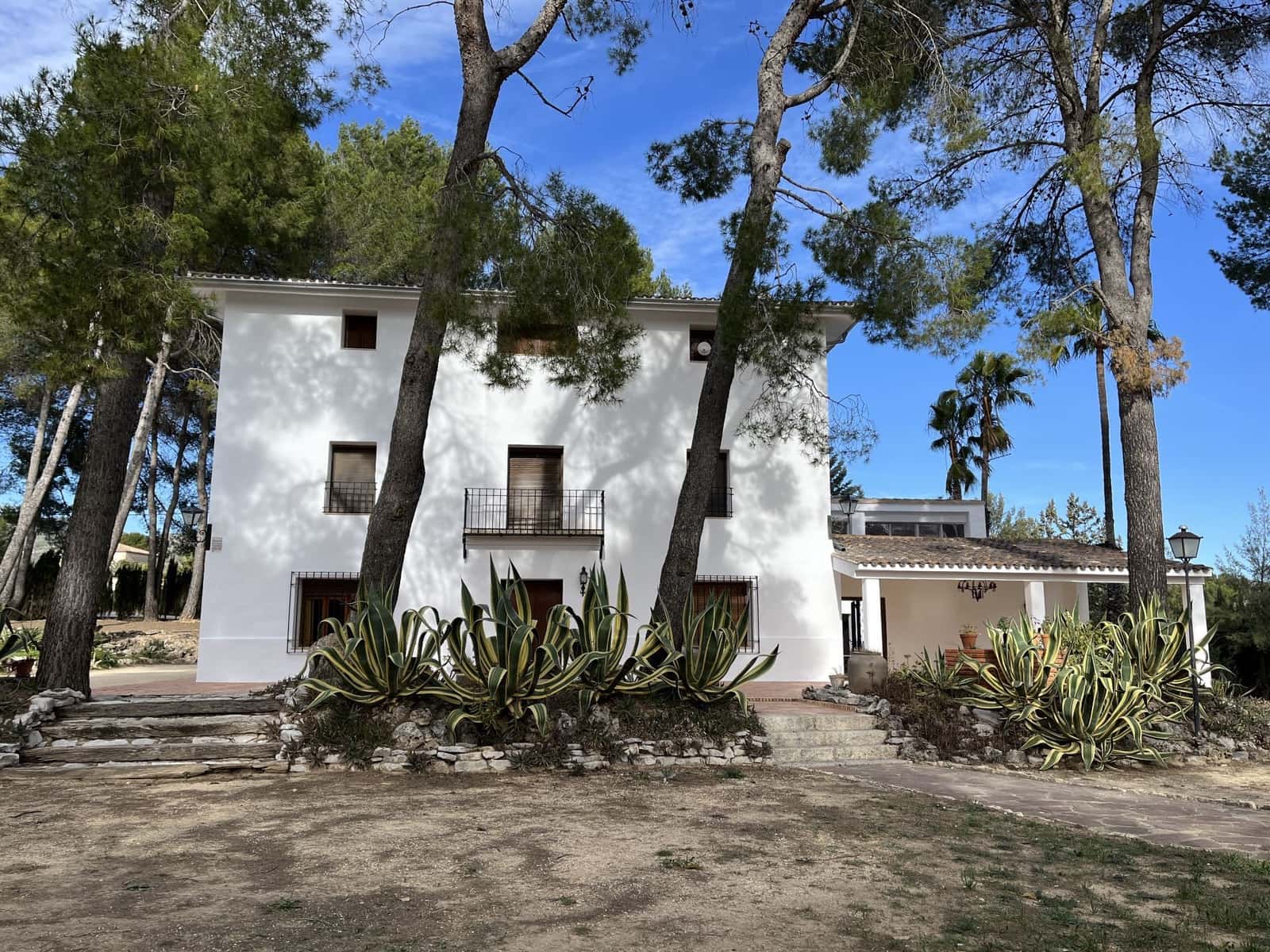 7 slaapkamer Villa te koop in Ontinyent met zwembad garage - € 650.000 (Ref: 9275847)