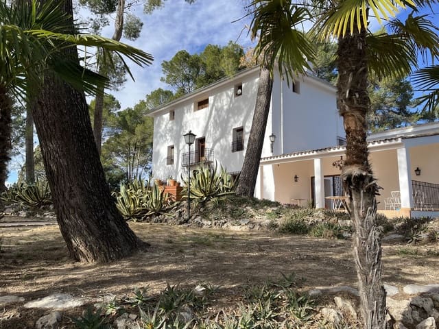 7 sypialnia Willa na sprzedaż w Ontinyent z basenem garażem - 650 000 € (Ref: 9275847)