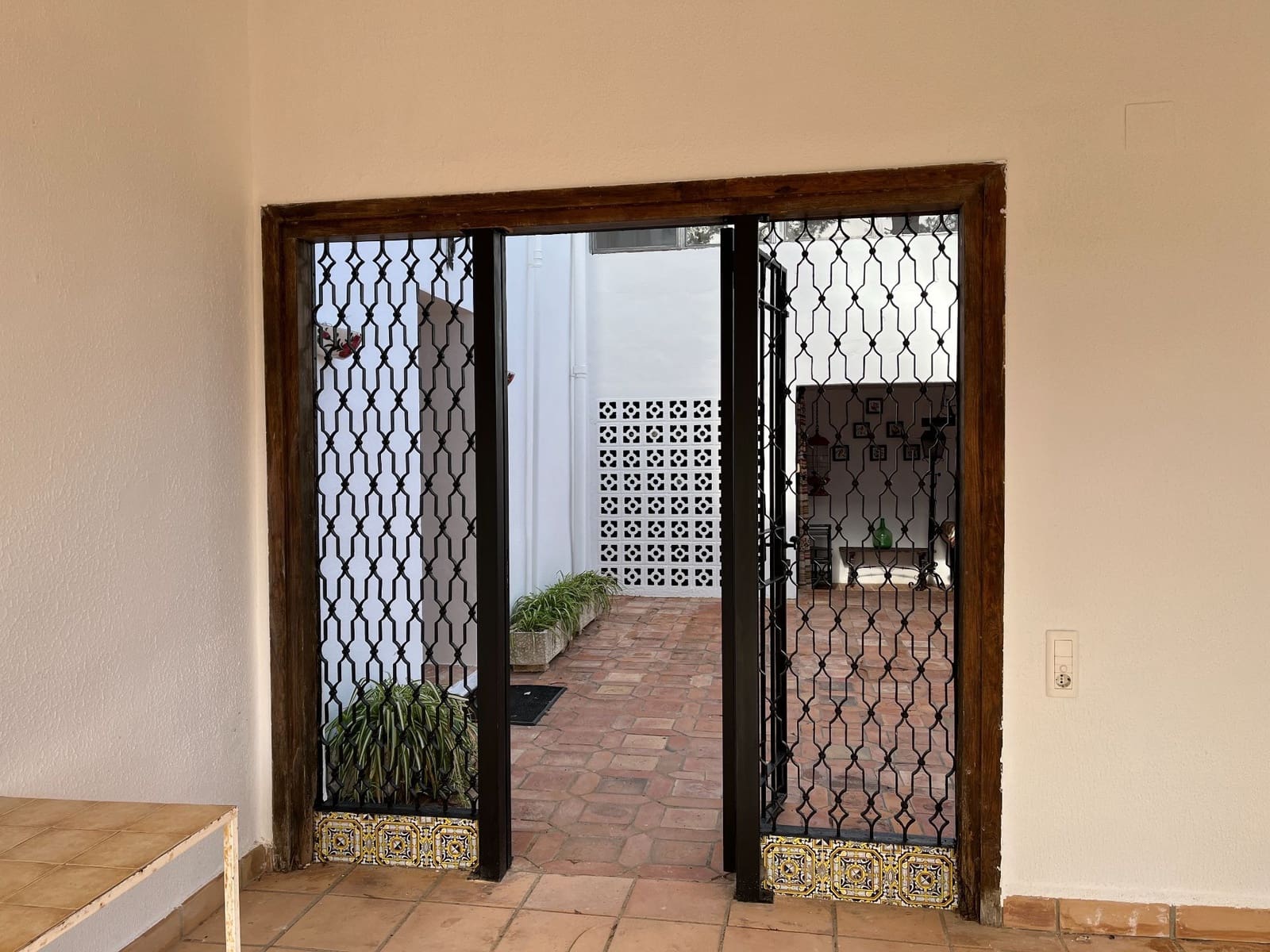 7 slaapkamer Villa te koop in Ontinyent met zwembad garage - € 650.000 (Ref: 9275847)