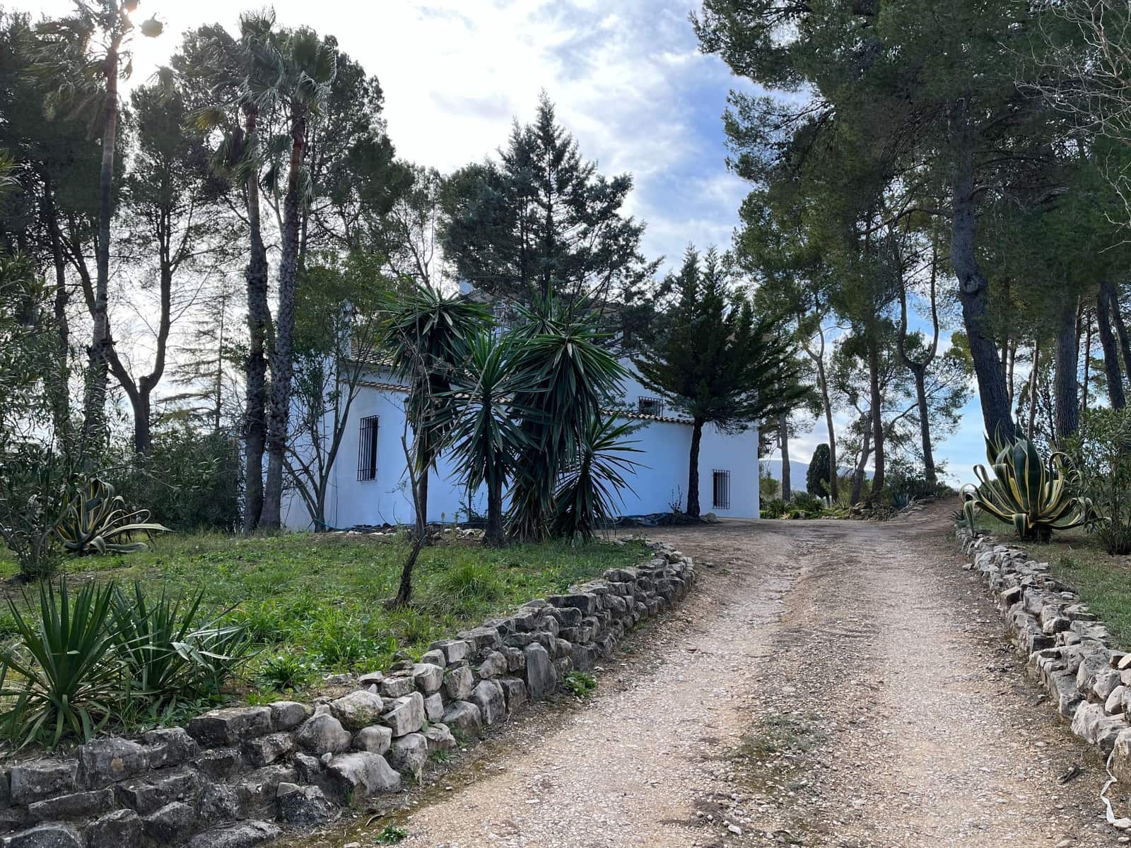 7 slaapkamer Villa te koop in Ontinyent met zwembad garage - € 650.000 (Ref: 9275847)