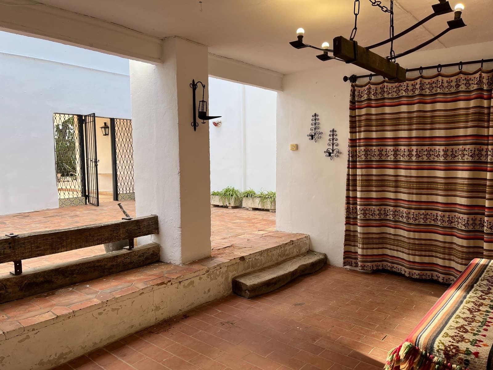 7 slaapkamer Villa te koop in Ontinyent met zwembad garage - € 650.000 (Ref: 9275847)