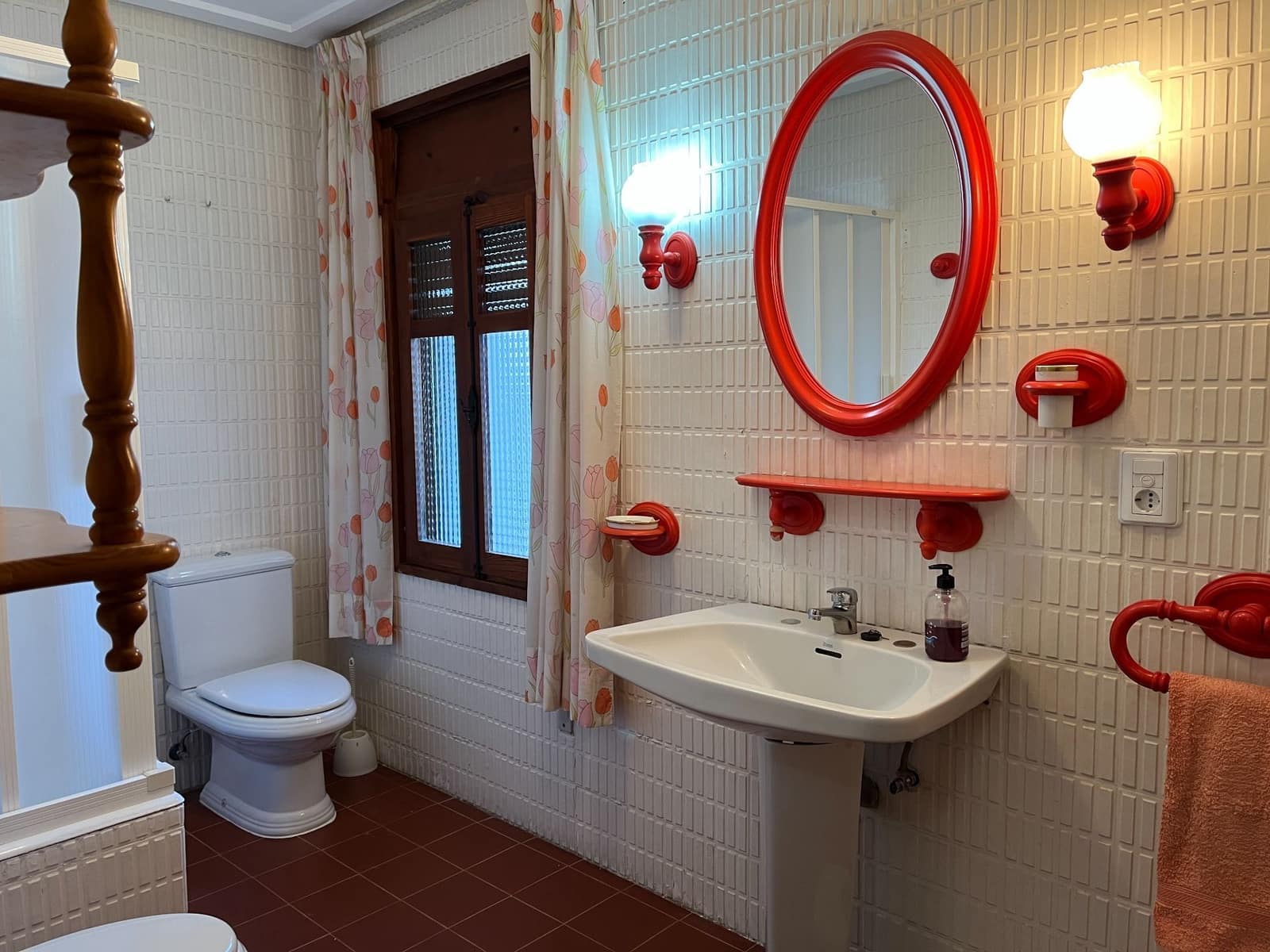 7 slaapkamer Villa te koop in Ontinyent met zwembad garage - € 650.000 (Ref: 9275847)