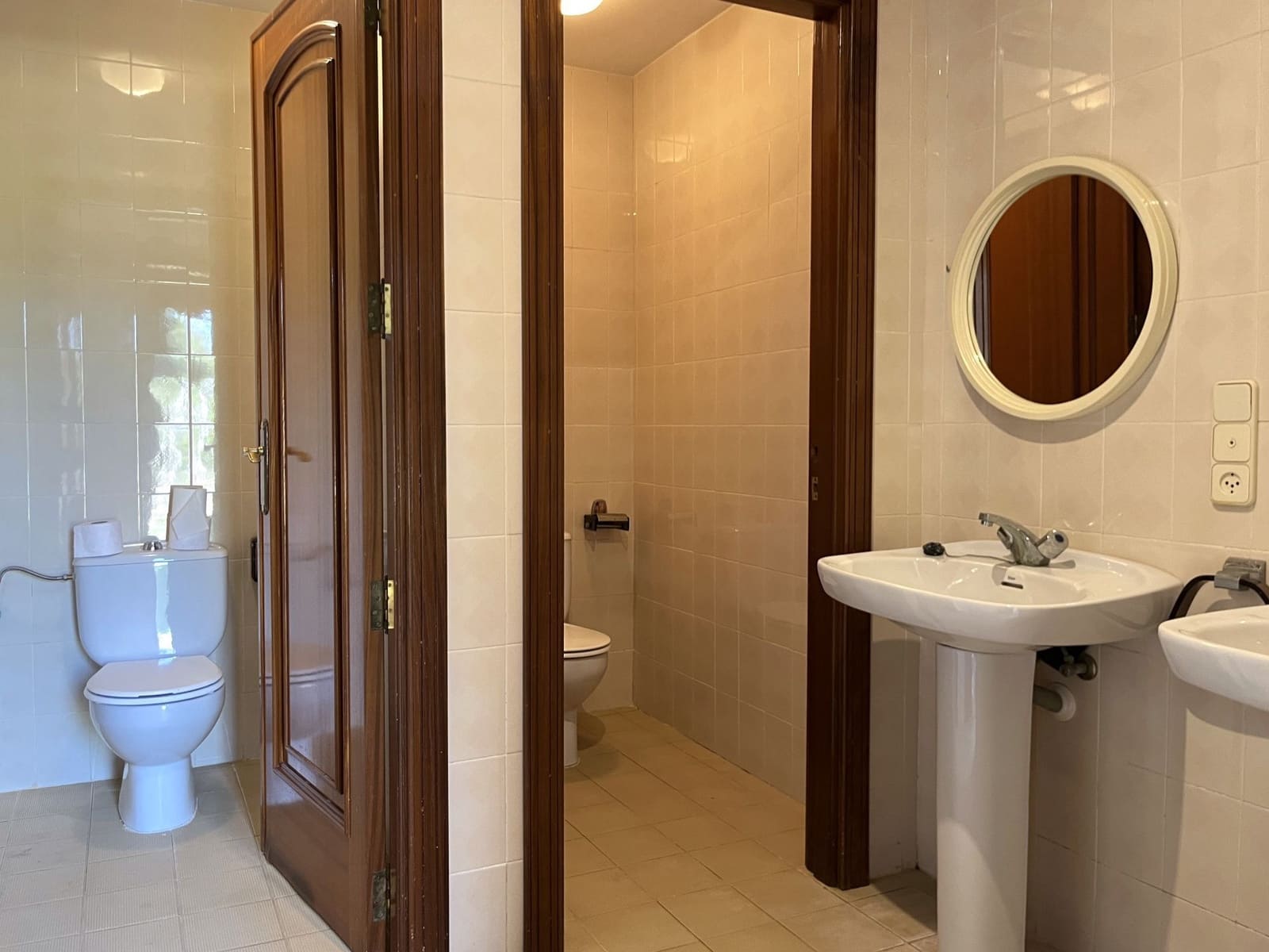 6 bedroom Villa for sale in Ontinyent with pool garage - € 1,290,000 (Ref: 9275849)