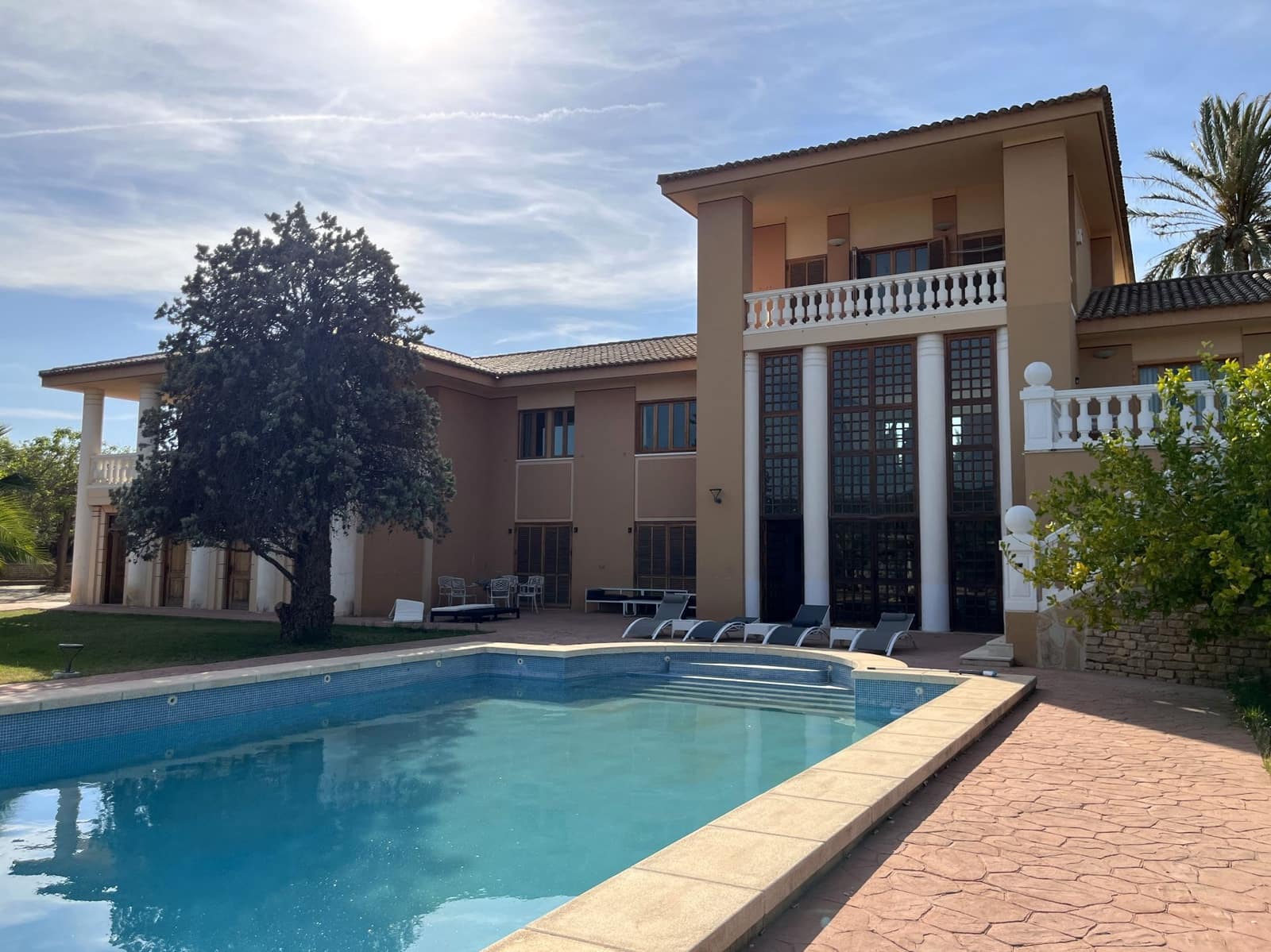 6 bedroom Villa for sale in Ontinyent with pool garage - € 1,290,000 (Ref: 9275849)