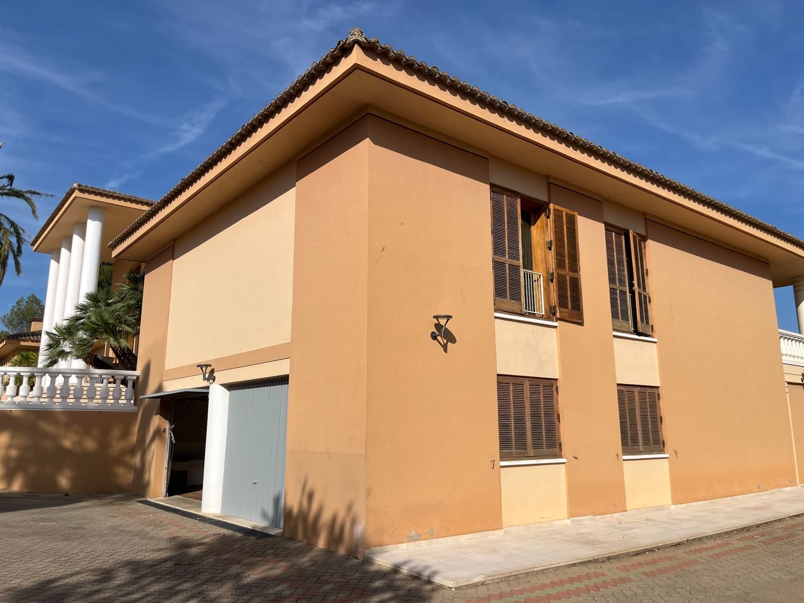 6 bedroom Villa for sale in Ontinyent with pool garage - € 1,290,000 (Ref: 9275849)