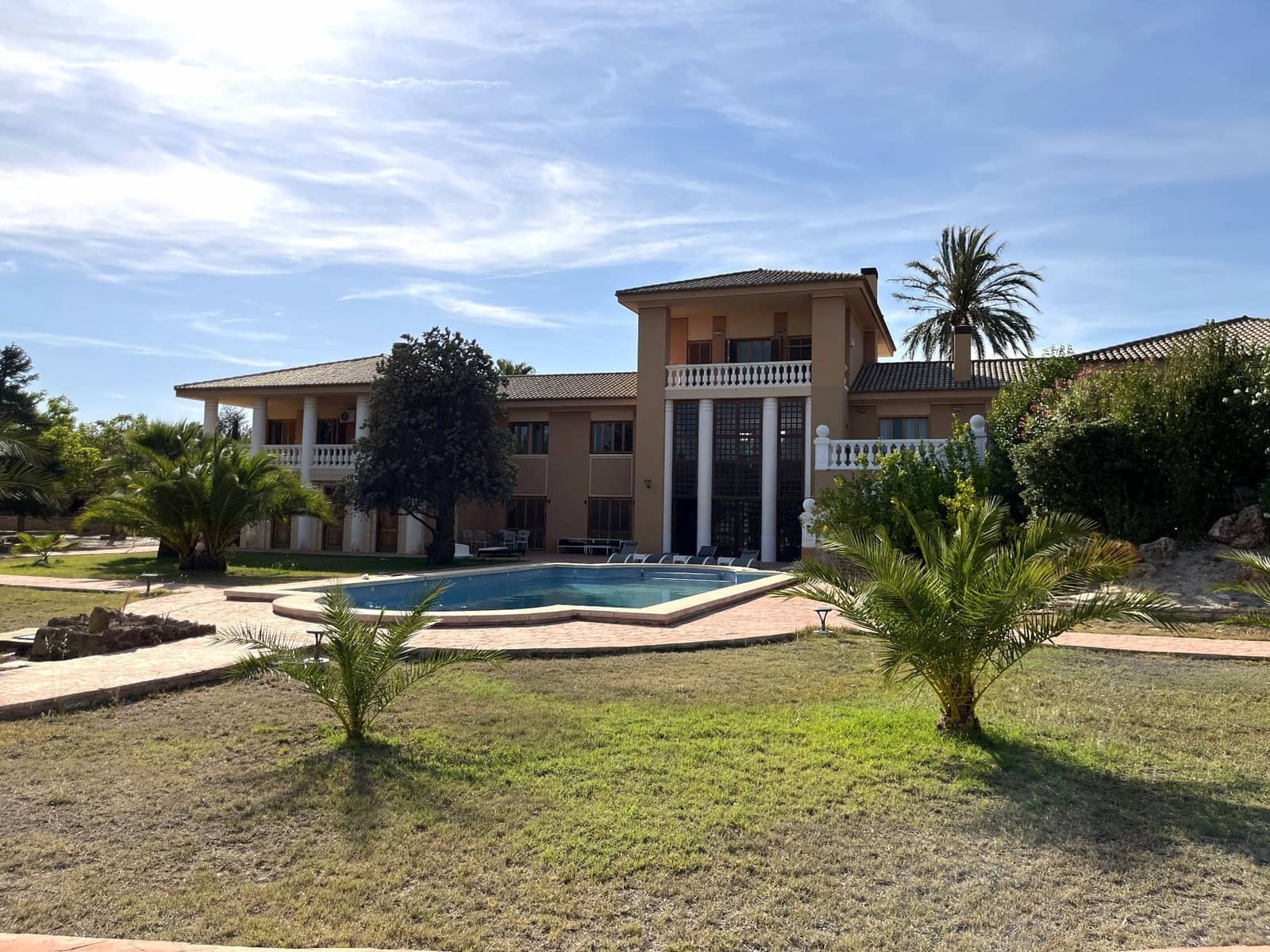6 bedroom Villa for sale in Ontinyent with pool garage - € 1,290,000 (Ref: 9275849)