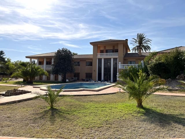 6 bedroom Villa for sale in Ontinyent with pool garage - € 1,290,000 (Ref: 9275849)