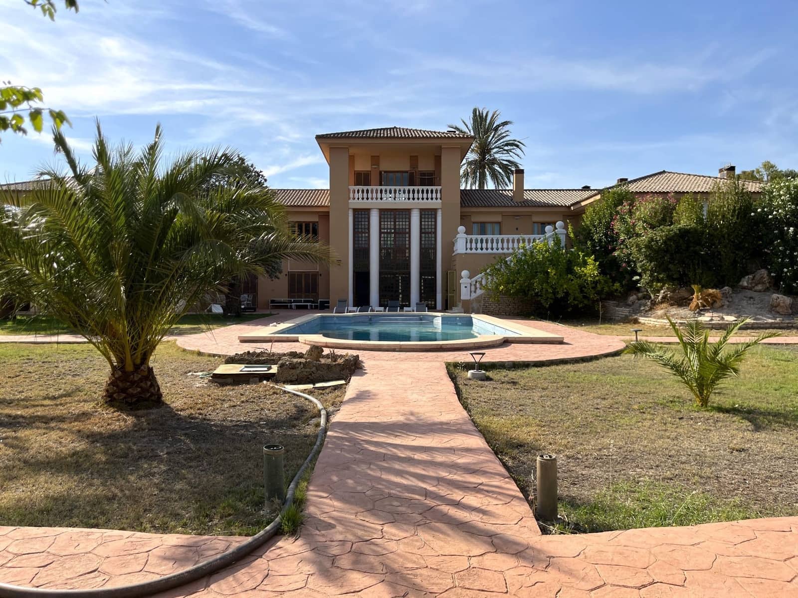 6 bedroom Villa for sale in Ontinyent with pool garage - € 1,290,000 (Ref: 9275849)