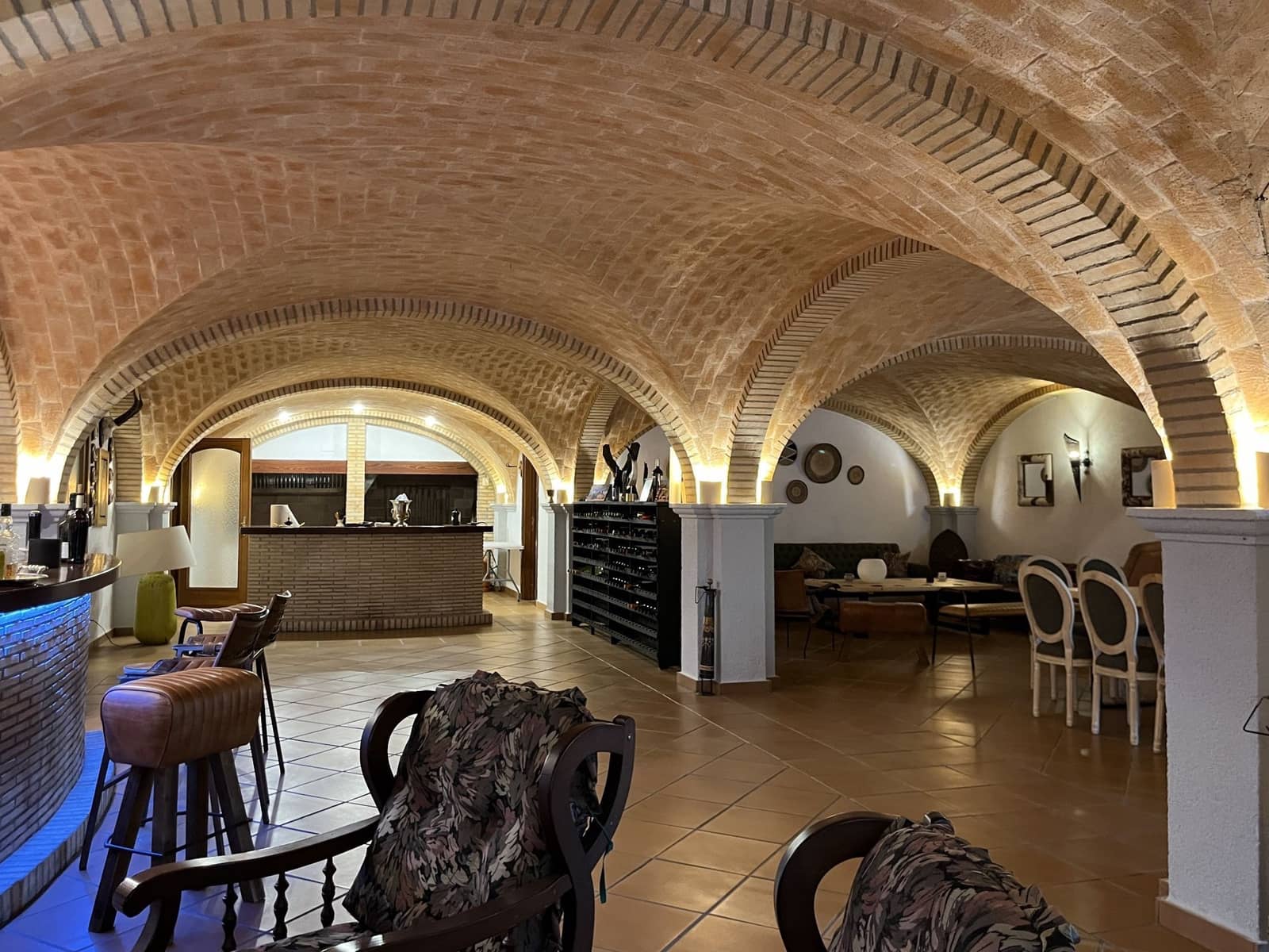 6 bedroom Villa for sale in Ontinyent with pool garage - € 1,290,000 (Ref: 9275849)