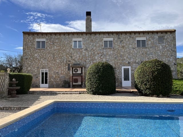 6 soverom Villa til salgs i L'Olleria med svømmebasseng - € 495 000 (Ref: 9275854)