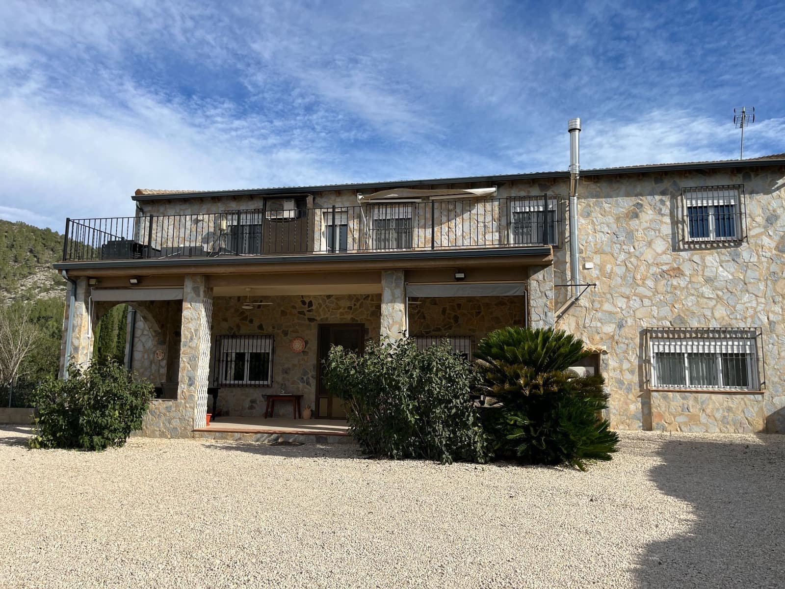 6 soverom Villa til salgs i L'Olleria med svømmebasseng - € 495 000 (Ref: 9275854)