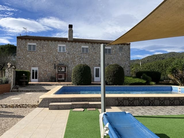 6 soverom Villa til salgs i L'Olleria med svømmebasseng - € 495 000 (Ref: 9275854)