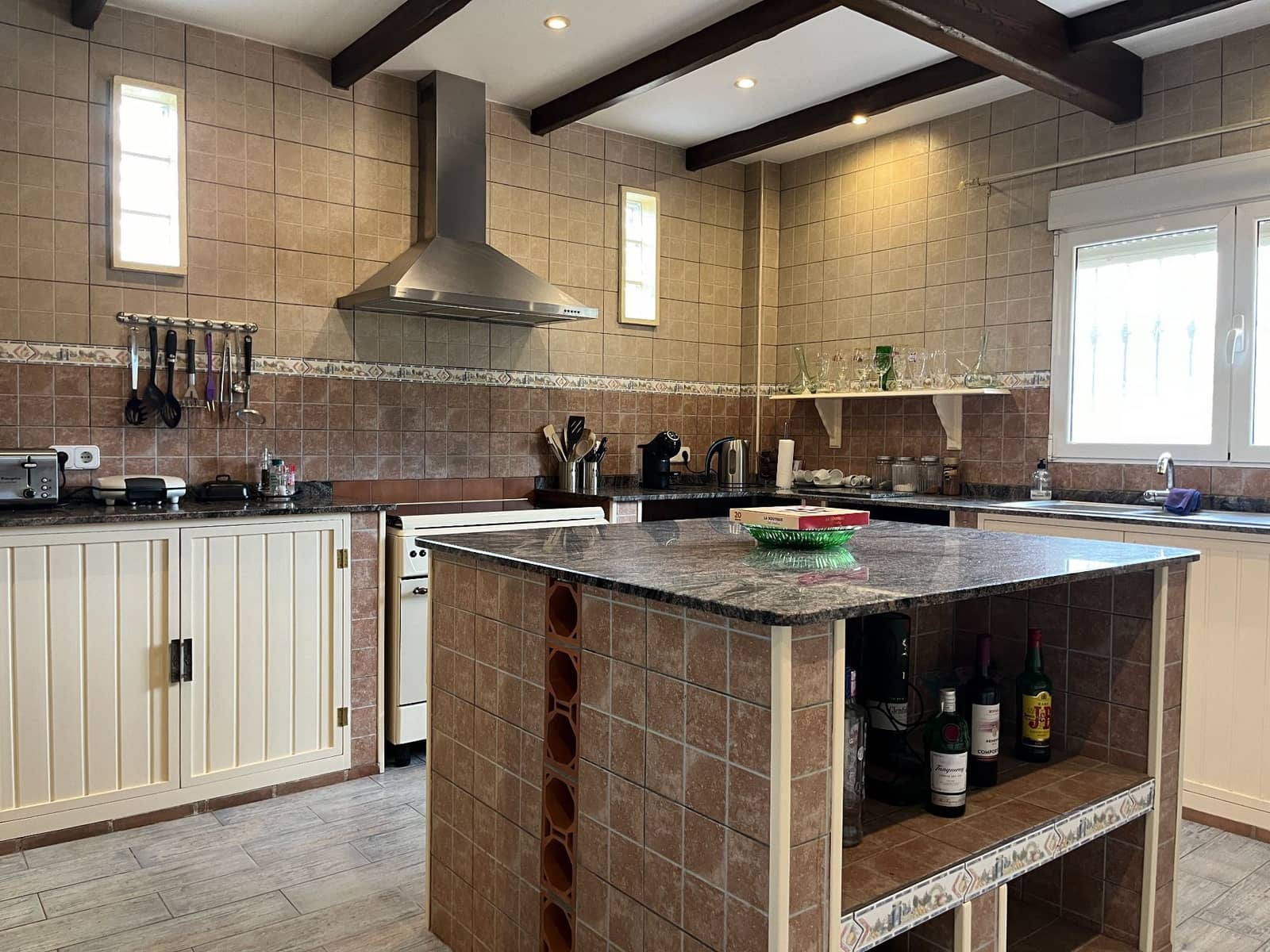 6 soverom Villa til salgs i L'Olleria med svømmebasseng - € 495 000 (Ref: 9275854)