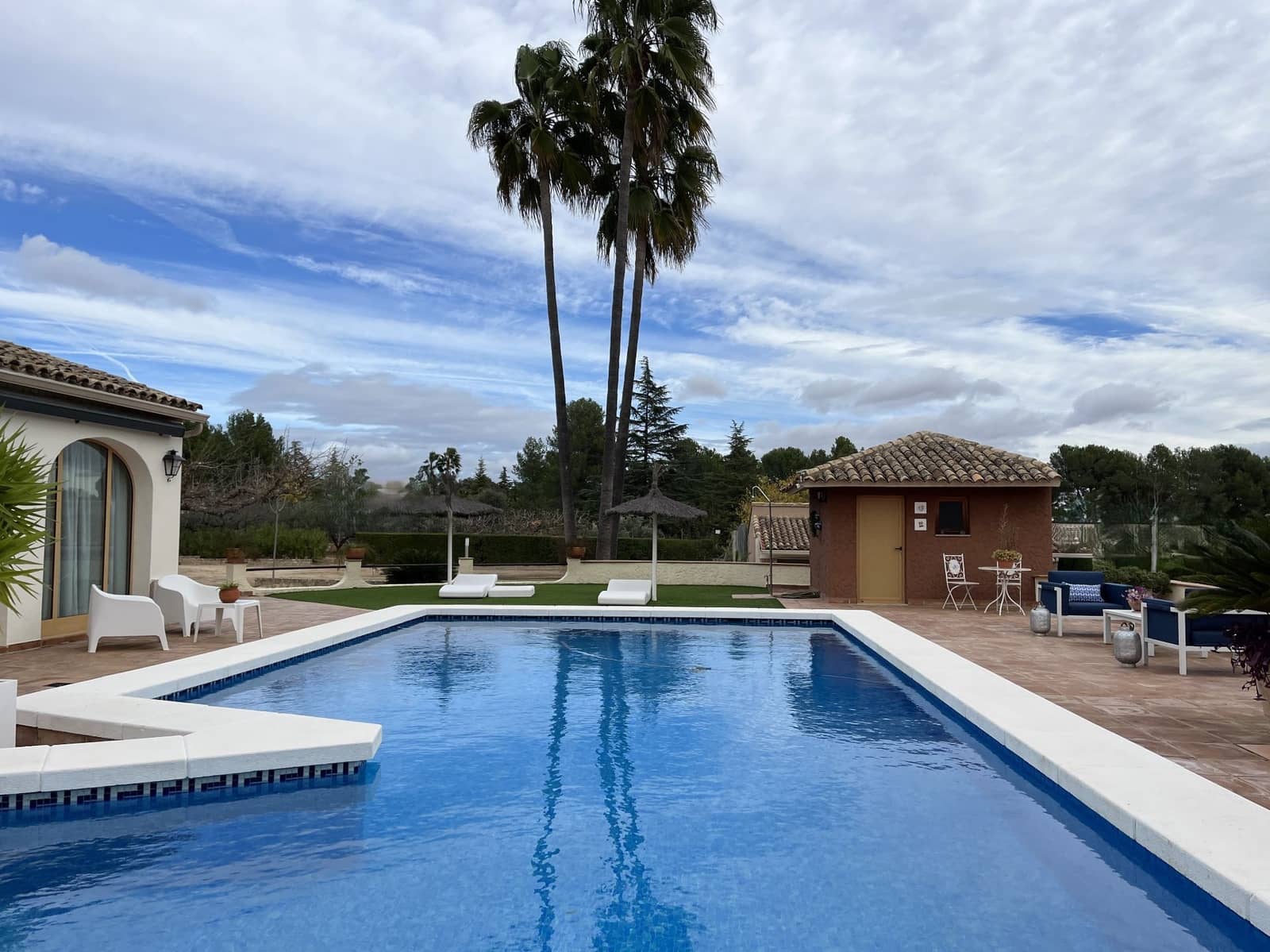 4 soverom Villa til salgs i Ontinyent med svømmebasseng garasje - € 850 000 (Ref: 9275855)