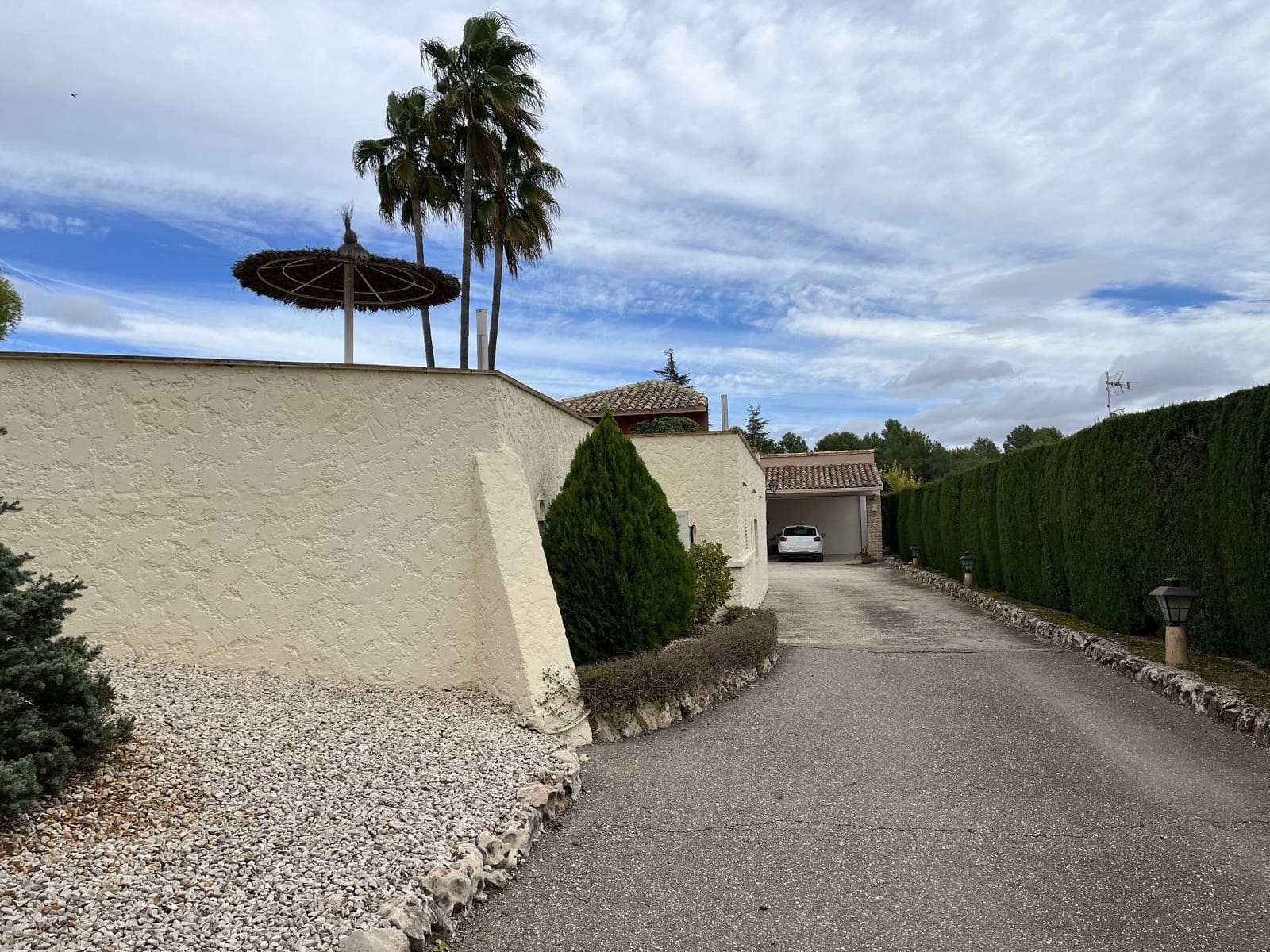 4 soverom Villa til salgs i Ontinyent med svømmebasseng garasje - € 850 000 (Ref: 9275855)