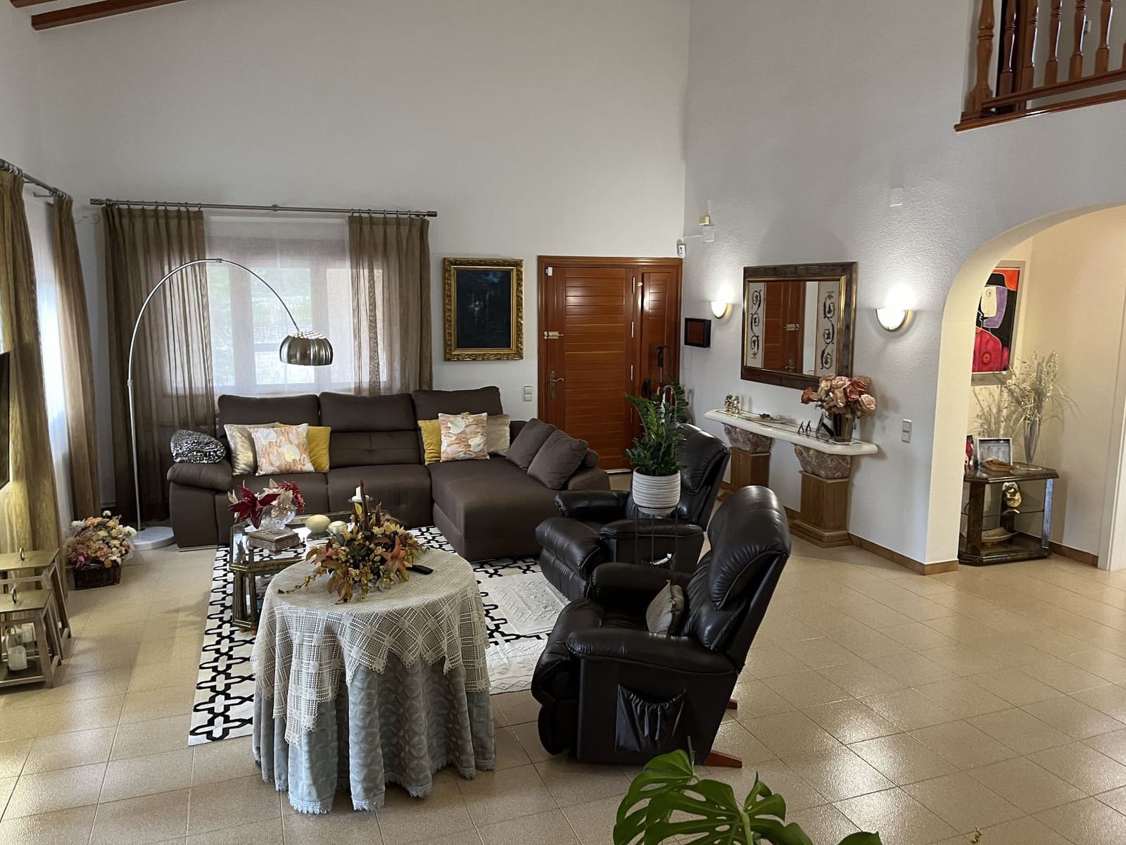 4 soverom Villa til salgs i Ontinyent med svømmebasseng garasje - € 850 000 (Ref: 9275855)