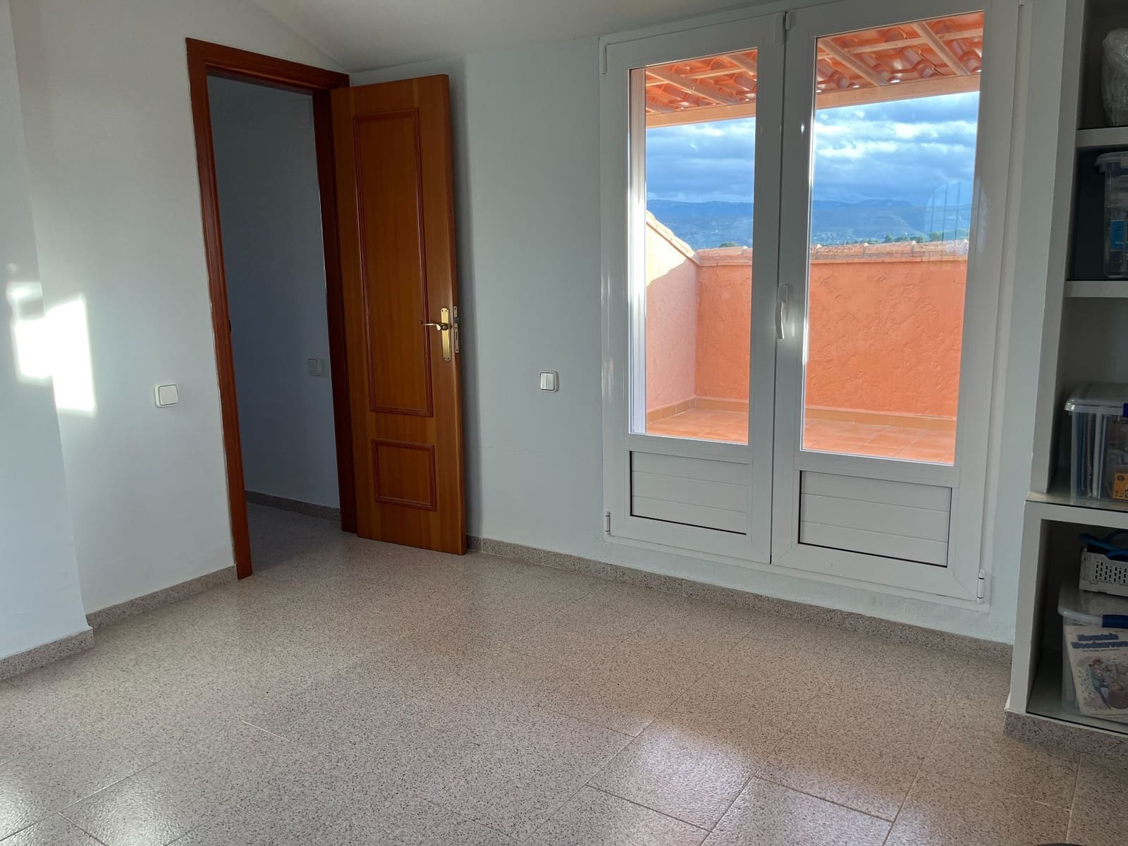 3 soveværelse Villa til salg i Agullent med swimmingpool garage - € 620.000 (Ref: 9275856)