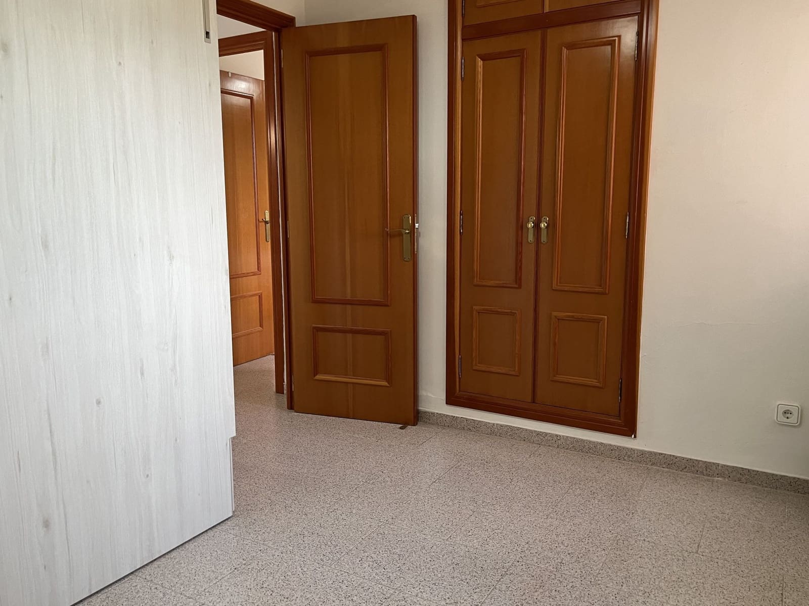 3 soveværelse Villa til salg i Agullent med swimmingpool garage - € 620.000 (Ref: 9275856)