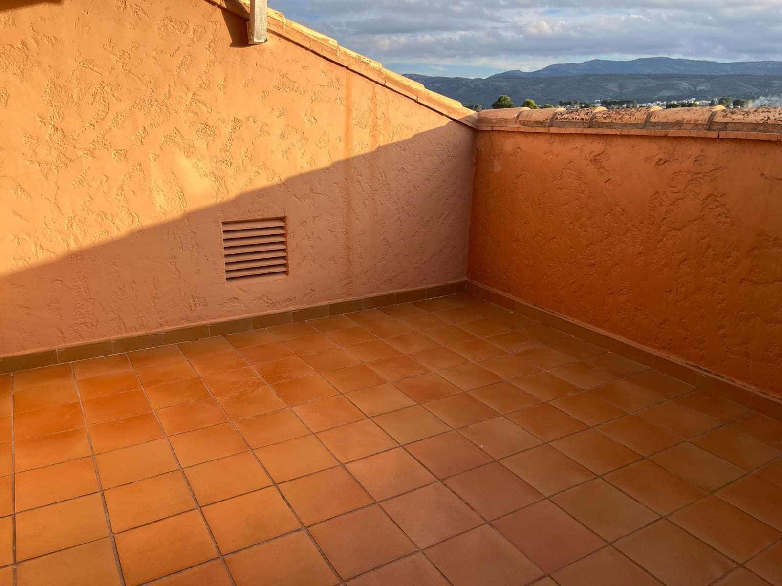 3 soveværelse Villa til salg i Agullent med swimmingpool garage - € 620.000 (Ref: 9275856)