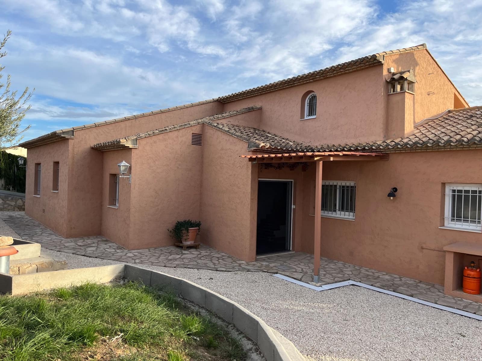 3 soveværelse Villa til salg i Agullent med swimmingpool garage - € 620.000 (Ref: 9275856)