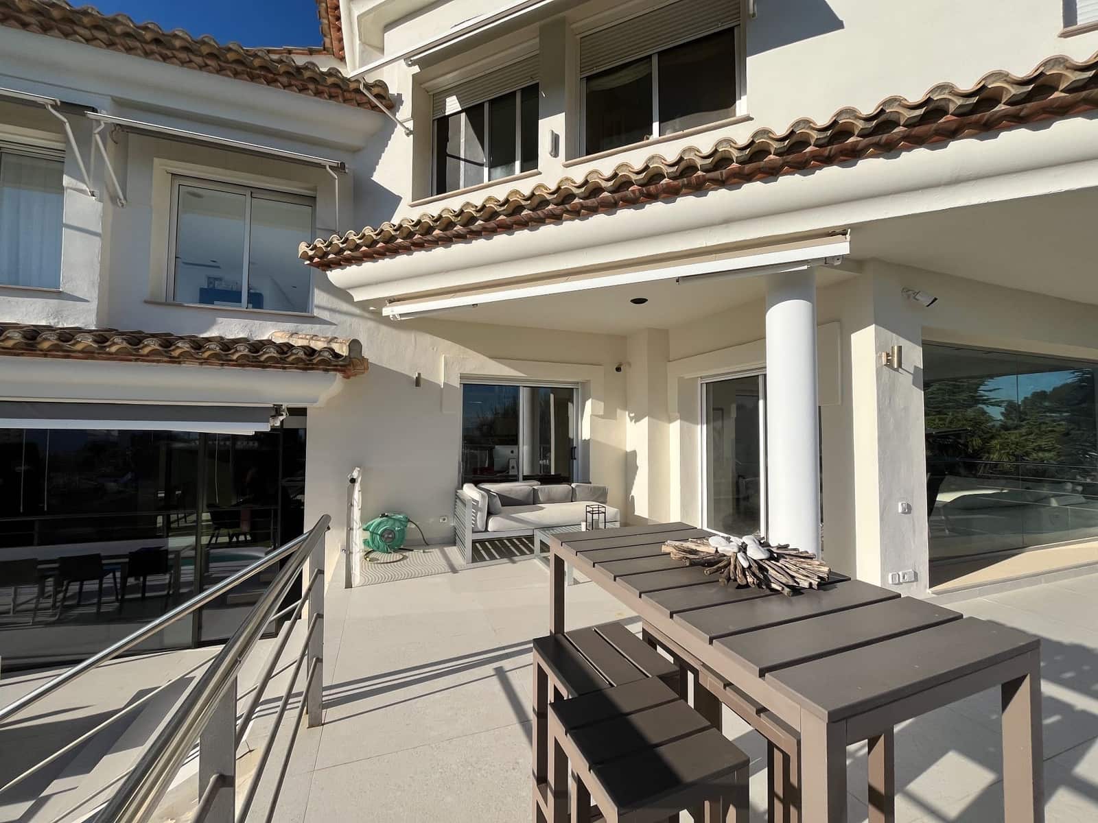 6 soveværelse Villa til salg i Albaida med swimmingpool garage - € 900.000 (Ref: 9275858)