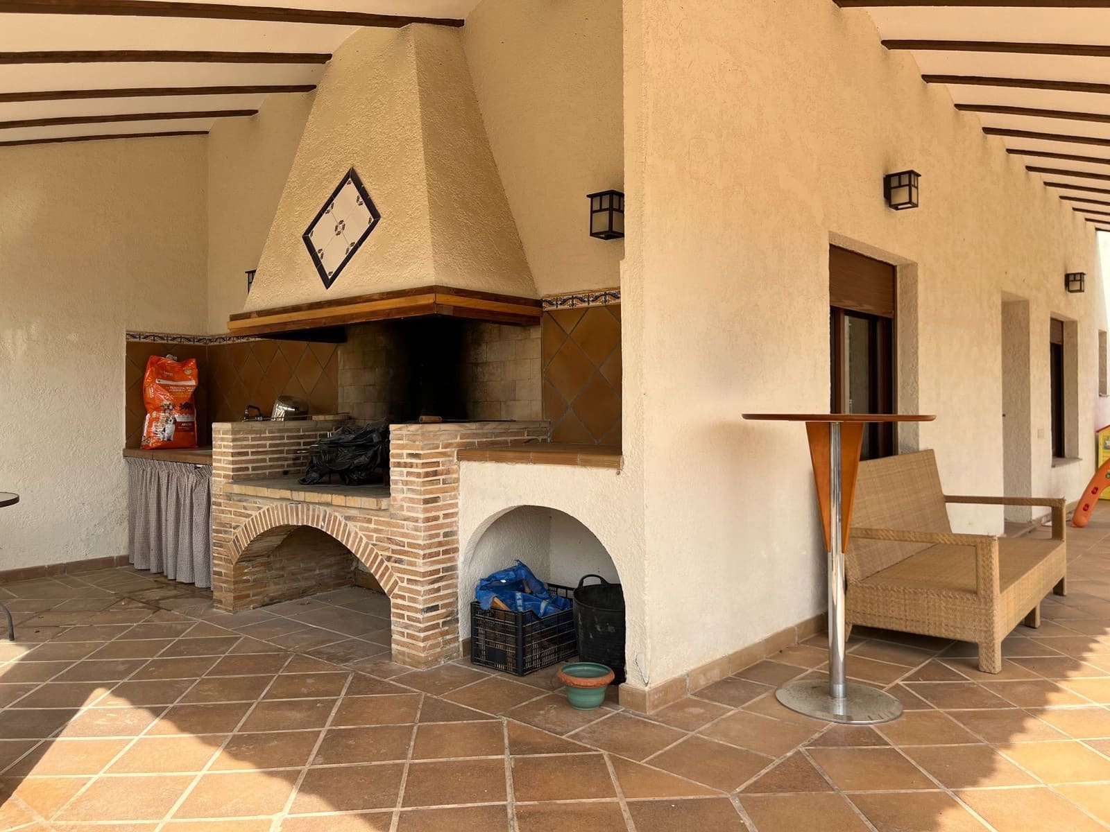 4 soveværelse Villa til salg i Ontinyent med swimmingpool garage - € 690.000 (Ref: 9275860)