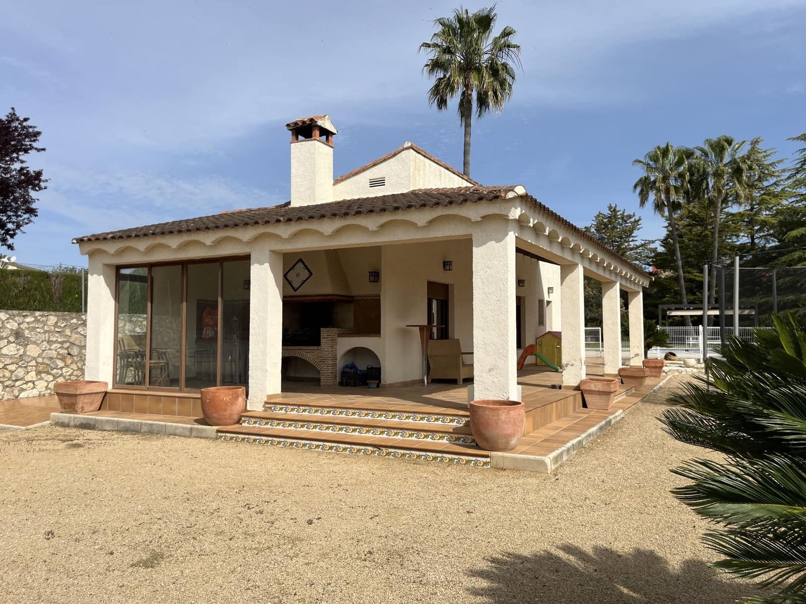 4 soveværelse Villa til salg i Ontinyent med swimmingpool garage - € 690.000 (Ref: 9275860)