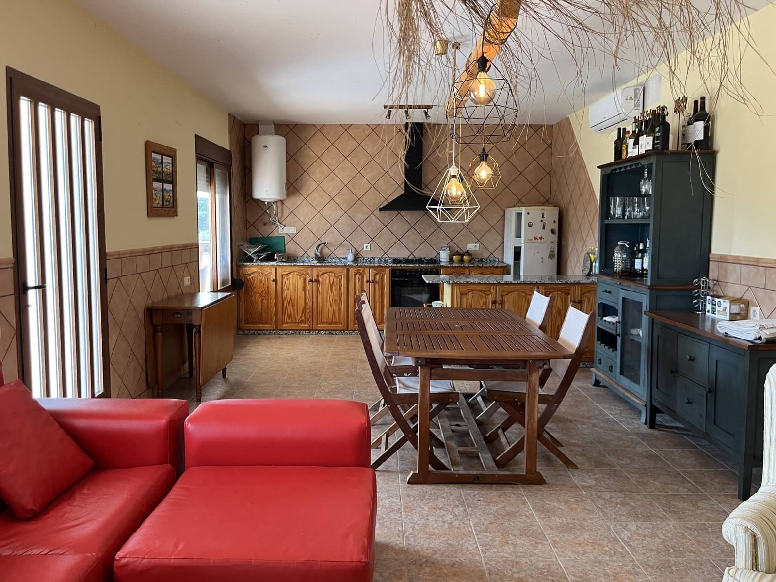 4 soveværelse Villa til salg i Ontinyent med swimmingpool garage - € 690.000 (Ref: 9275860)