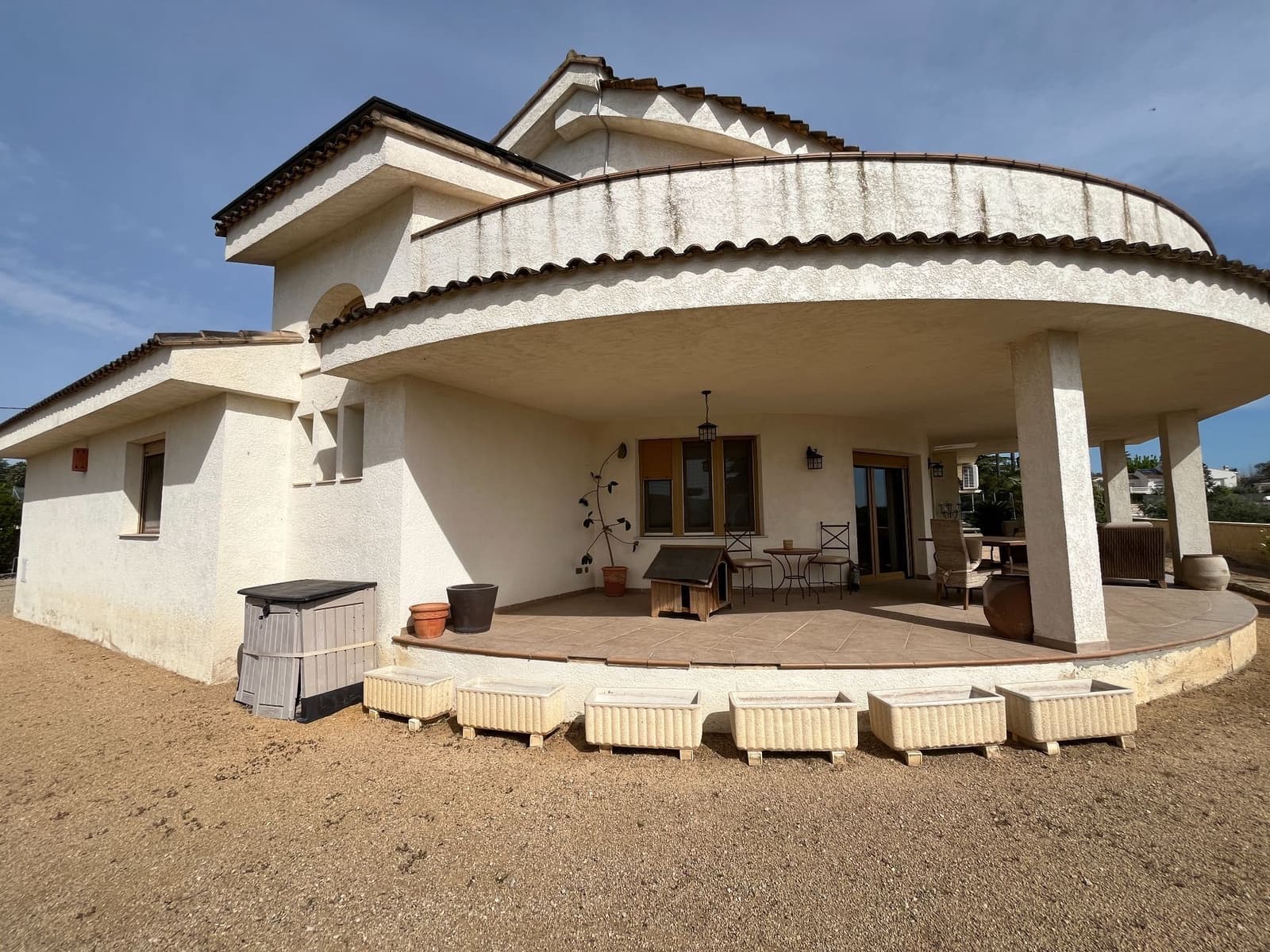 4 soveværelse Villa til salg i Ontinyent med swimmingpool garage - € 690.000 (Ref: 9275860)