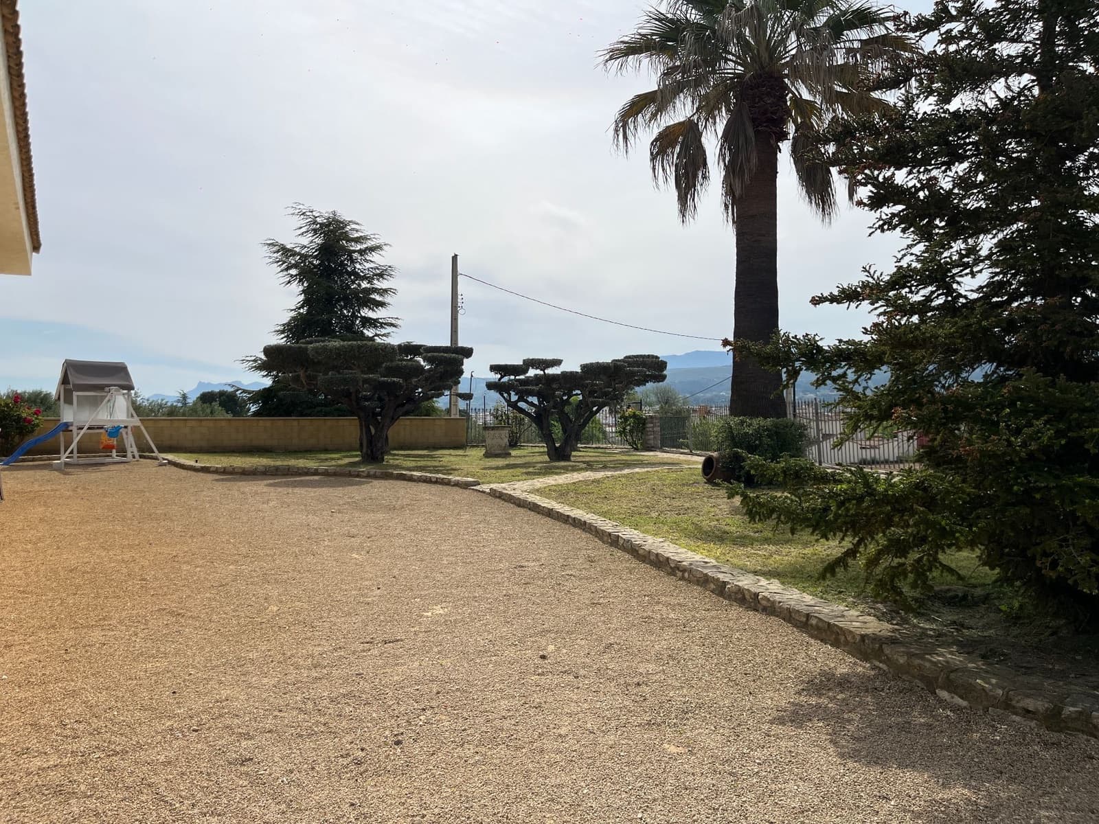 4 soveværelse Villa til salg i Ontinyent med swimmingpool garage - € 690.000 (Ref: 9275860)