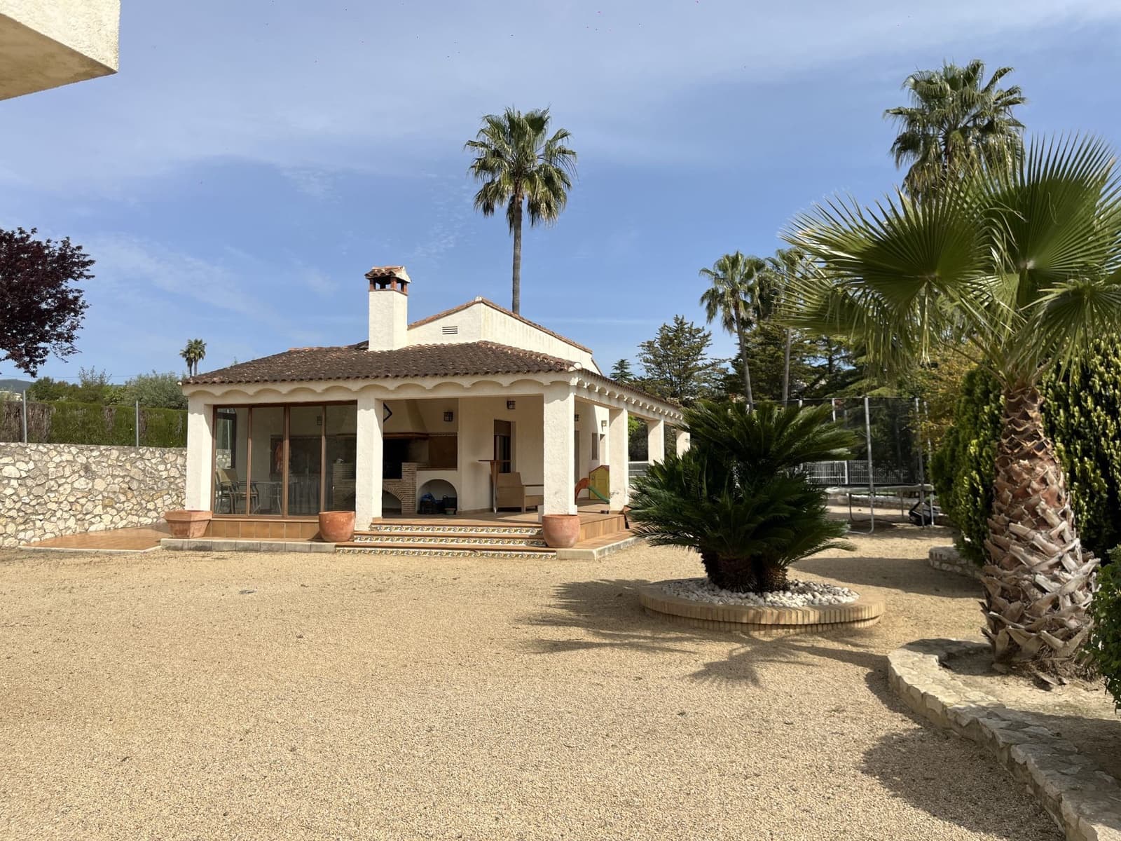 4 soveværelse Villa til salg i Ontinyent med swimmingpool garage - € 690.000 (Ref: 9275860)