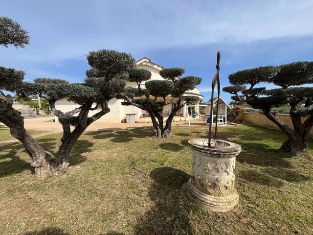 4 bedroom Villa for sale in Ontinyent with pool garage - € 690,000 (Ref: 9275860)