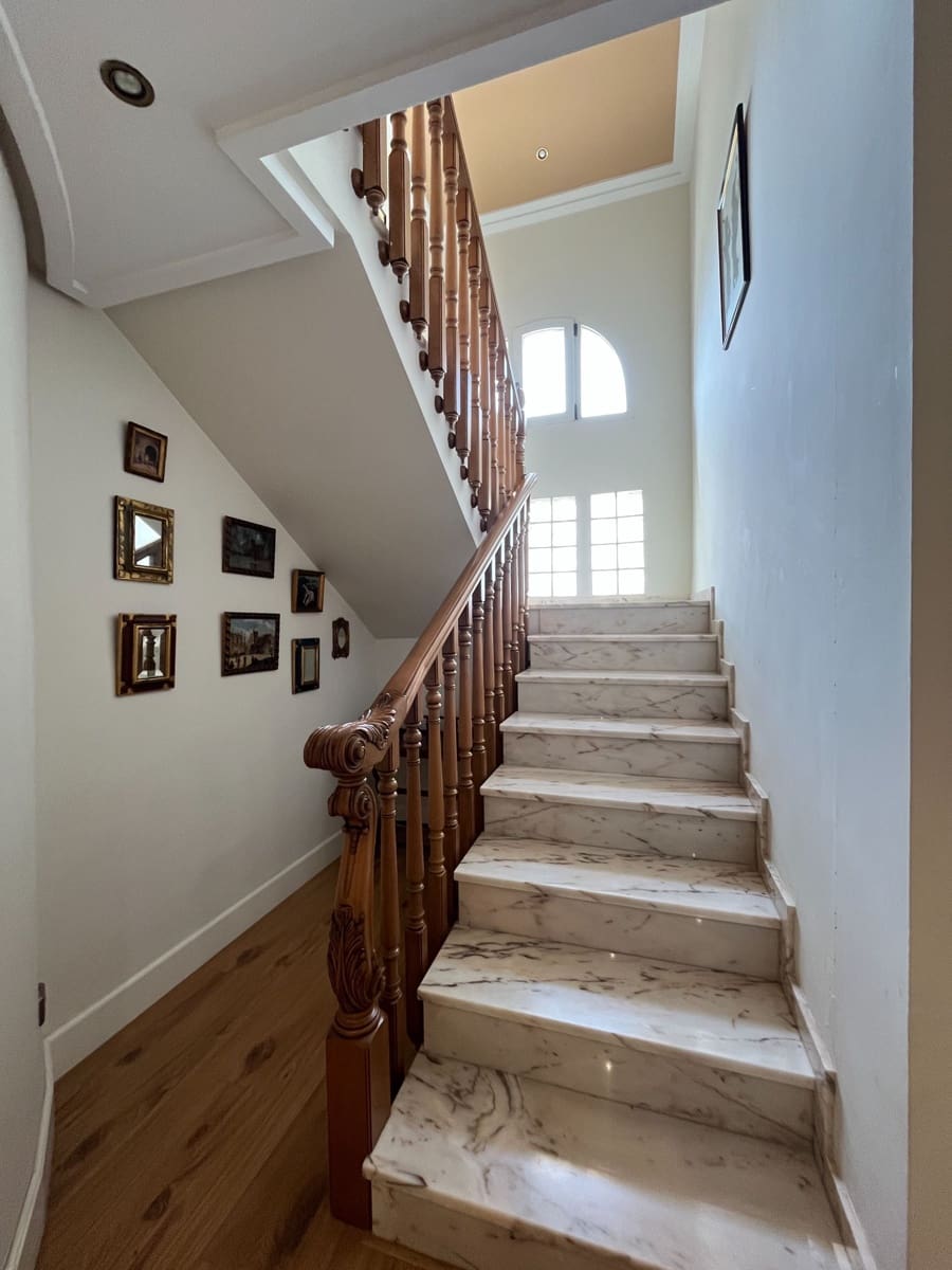 4 soveværelse Villa til salg i Ontinyent med swimmingpool garage - € 690.000 (Ref: 9275860)