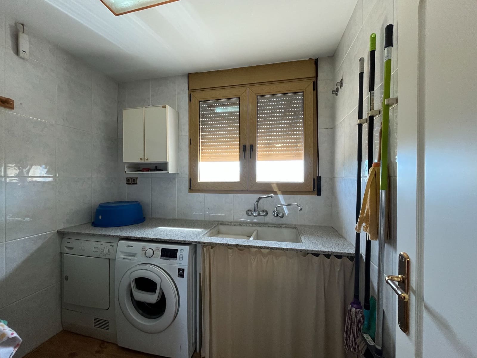 4 soveværelse Villa til salg i Ontinyent med swimmingpool garage - € 690.000 (Ref: 9275860)