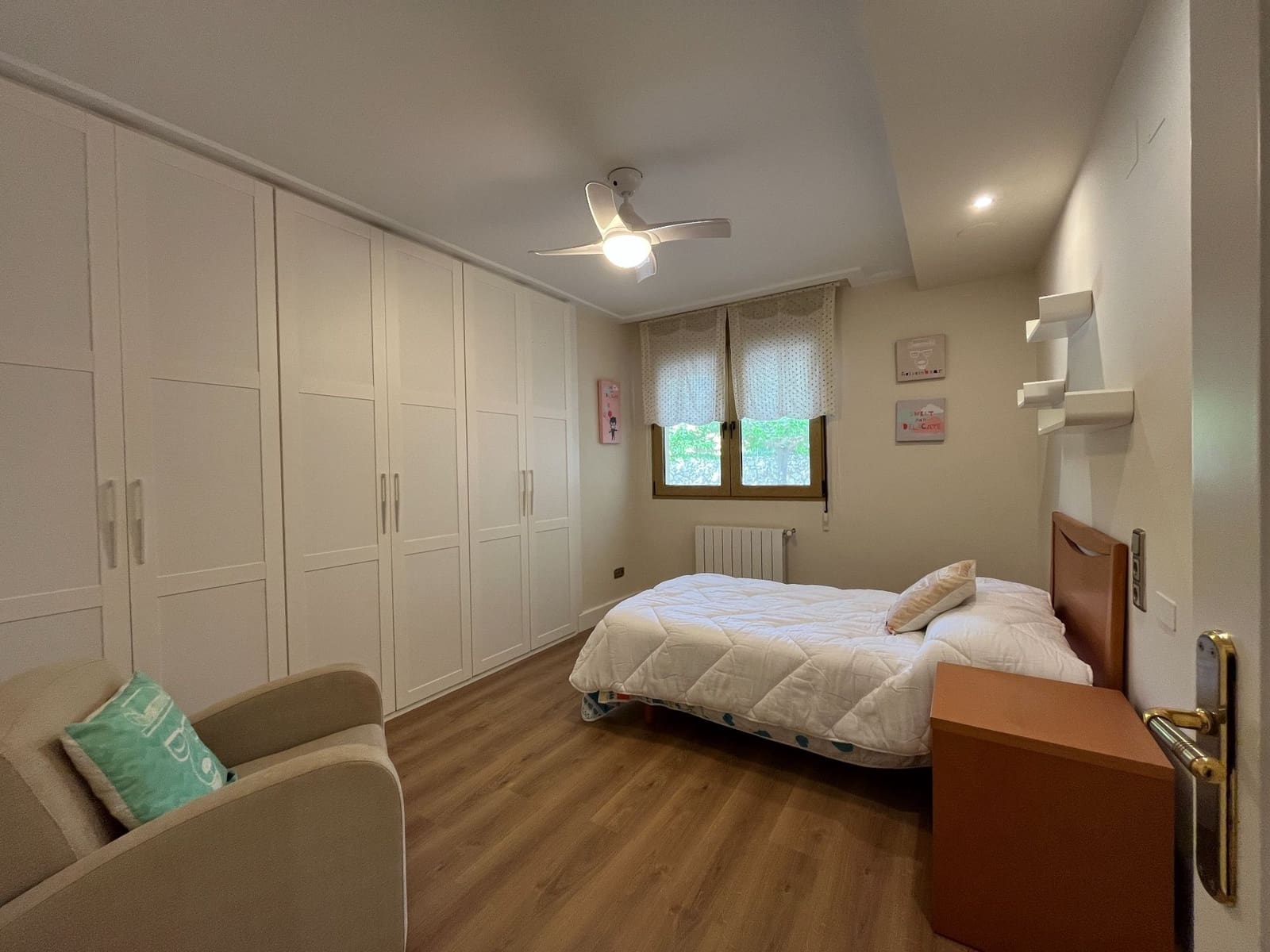 4 soveværelse Villa til salg i Ontinyent med swimmingpool garage - € 690.000 (Ref: 9275860)