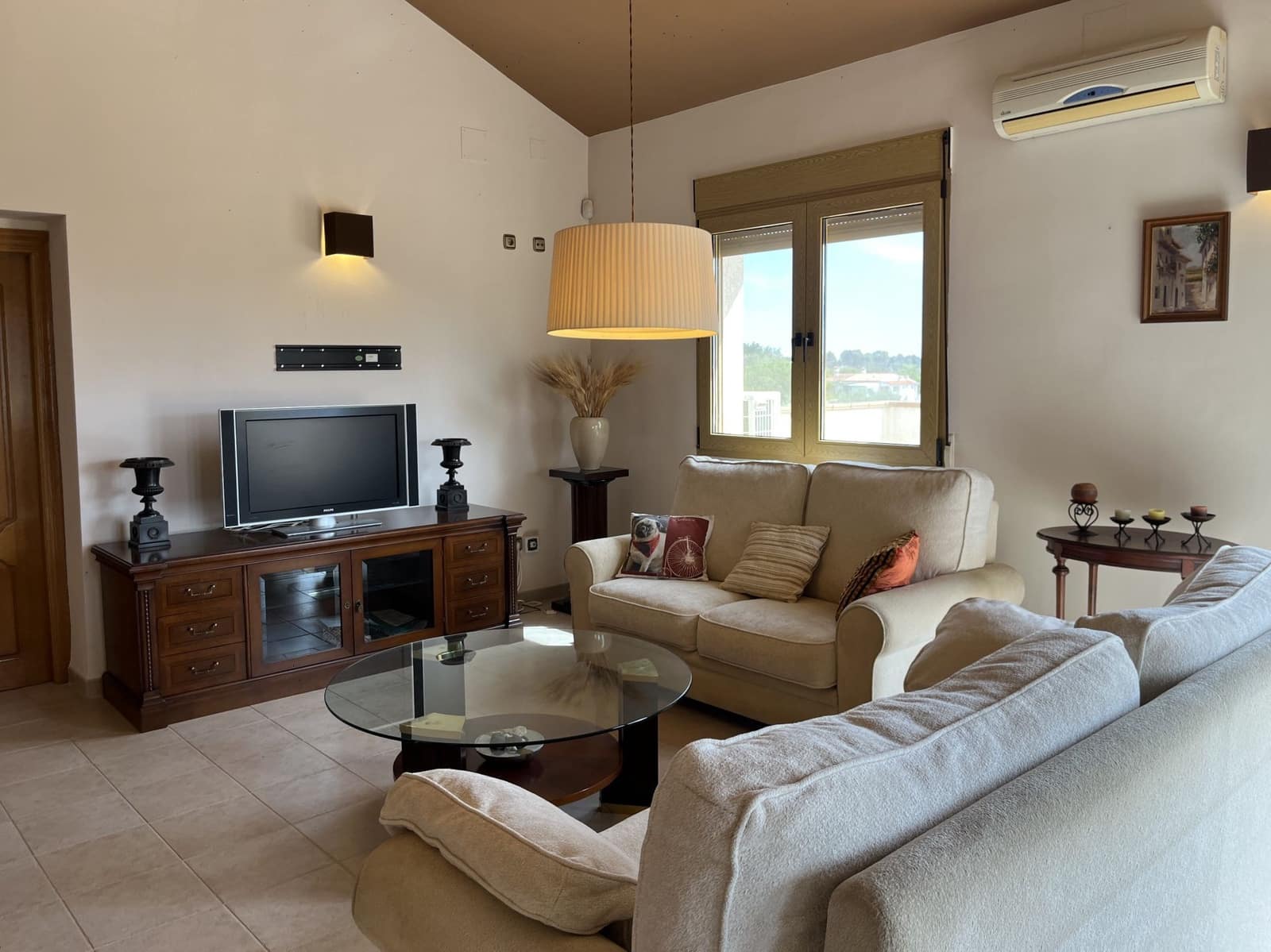 4 soveværelse Villa til salg i Ontinyent med swimmingpool garage - € 690.000 (Ref: 9275860)