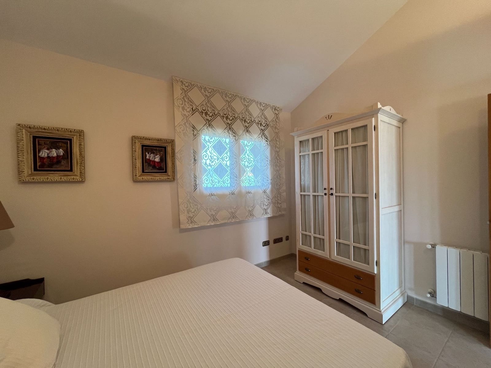 4 soveværelse Villa til salg i Ontinyent med swimmingpool garage - € 690.000 (Ref: 9275860)