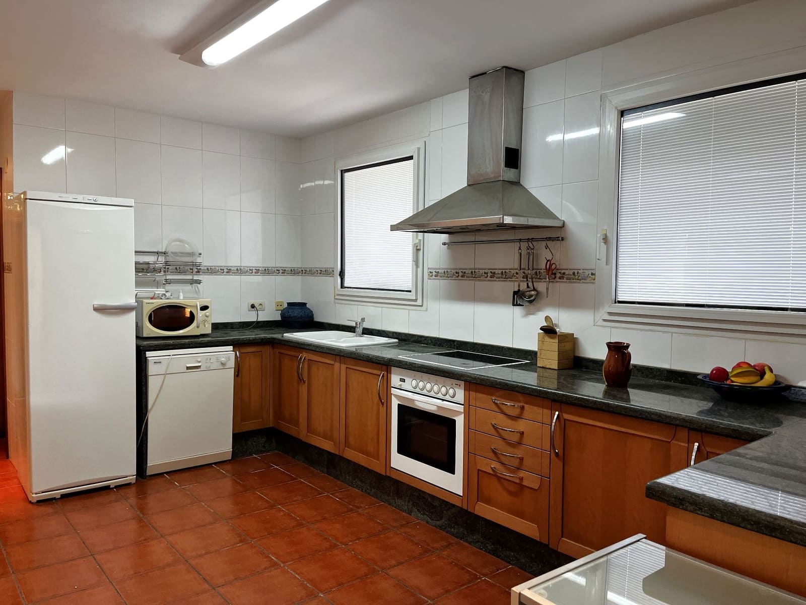 3 soveværelse Villa til salg i Ontinyent med garage - € 420.000 (Ref: 9275861)