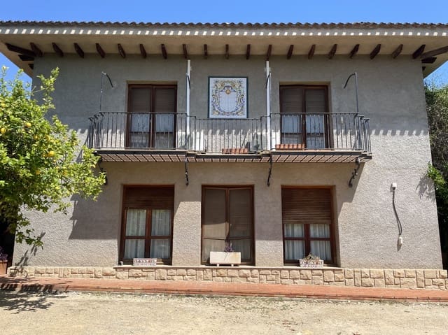 7 bedroom Villa for sale in Ontinyent with pool garage - € 450,000 (Ref: 9275862)