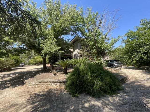 7 bedroom Villa for sale in Ontinyent with pool garage - € 450,000 (Ref: 9275862)