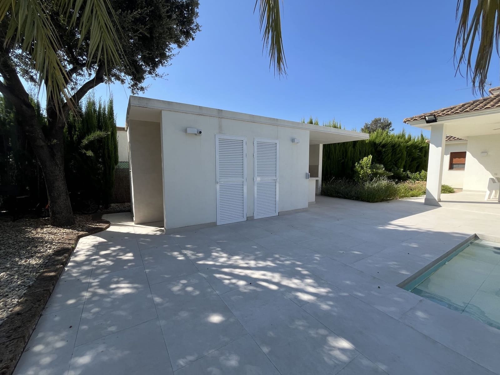 4 soveværelse Villa til salg i Ontinyent med swimmingpool garage - € 890.000 (Ref: 9294182)