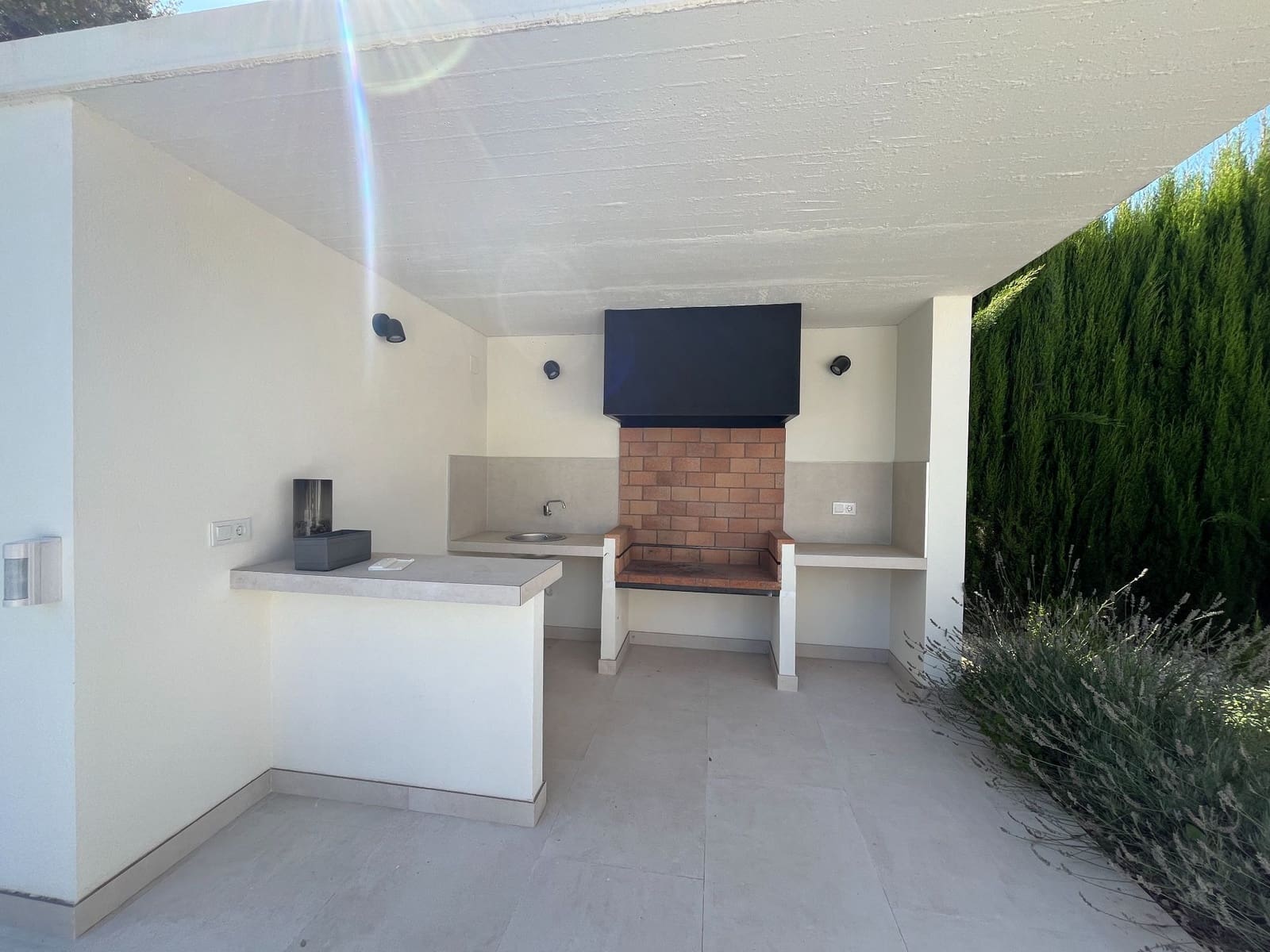 4 soveværelse Villa til salg i Ontinyent med swimmingpool garage - € 890.000 (Ref: 9294182)