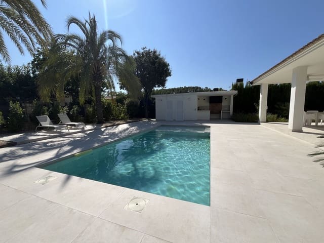 4 makuuhuone Huvila myytävänä paikassa Ontinyent mukana uima-altaan 
autotalli - 890 000 € (Ref: 9294182)