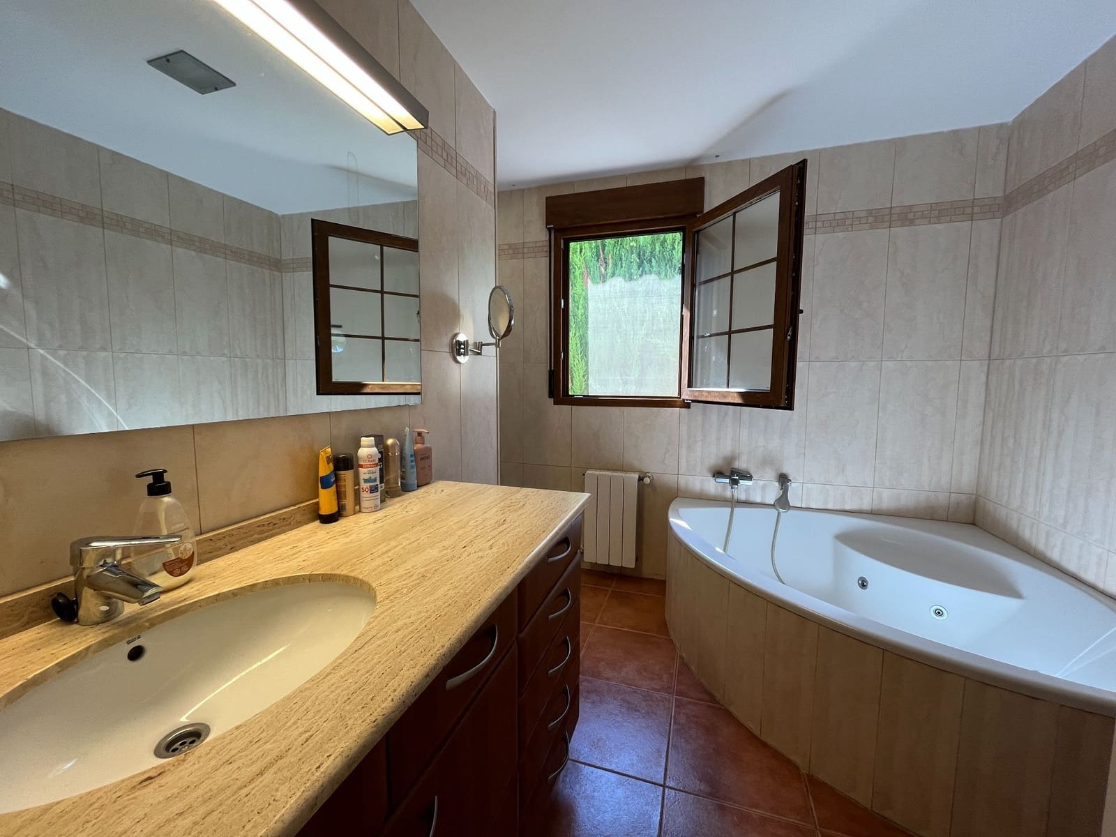 4 soveværelse Villa til salg i Ontinyent med swimmingpool garage - € 890.000 (Ref: 9294182)